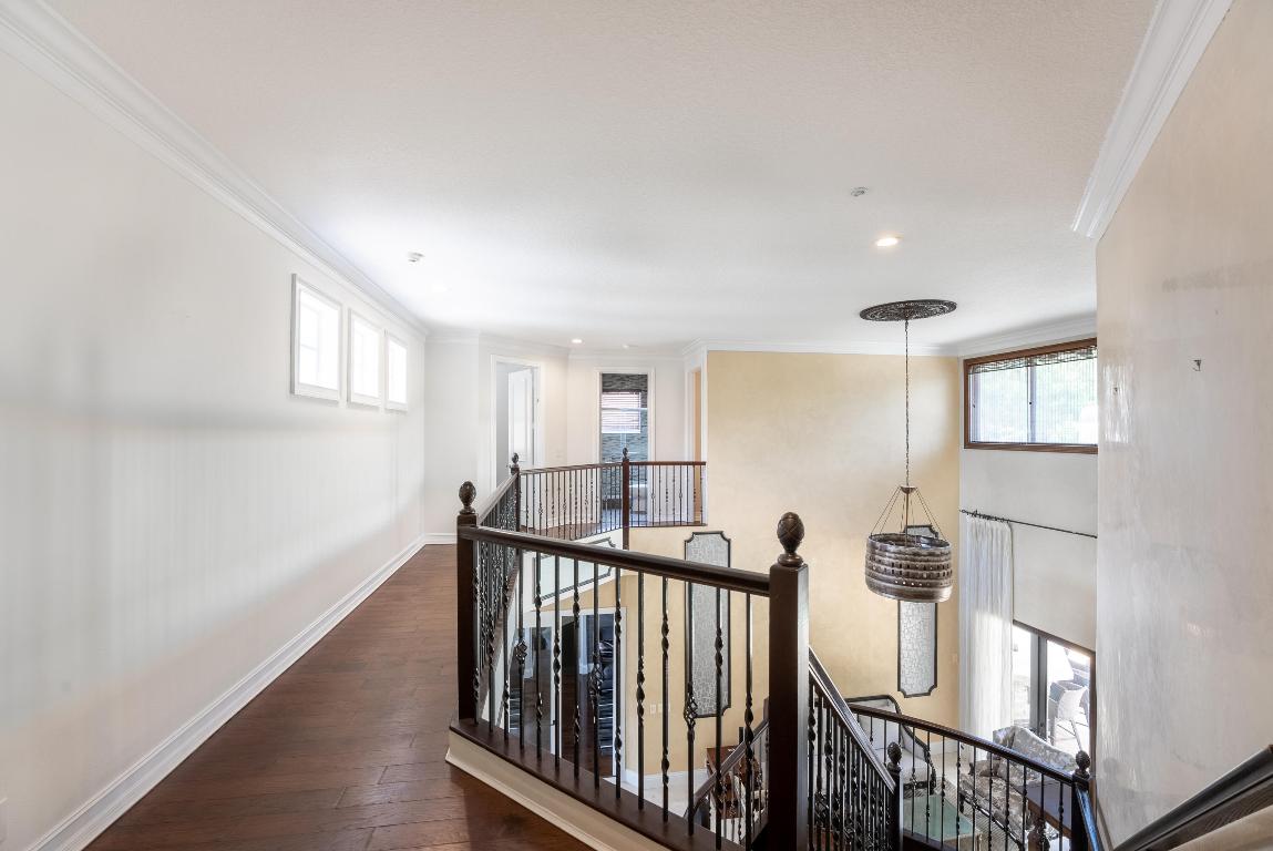 9695 Parkview Avenue