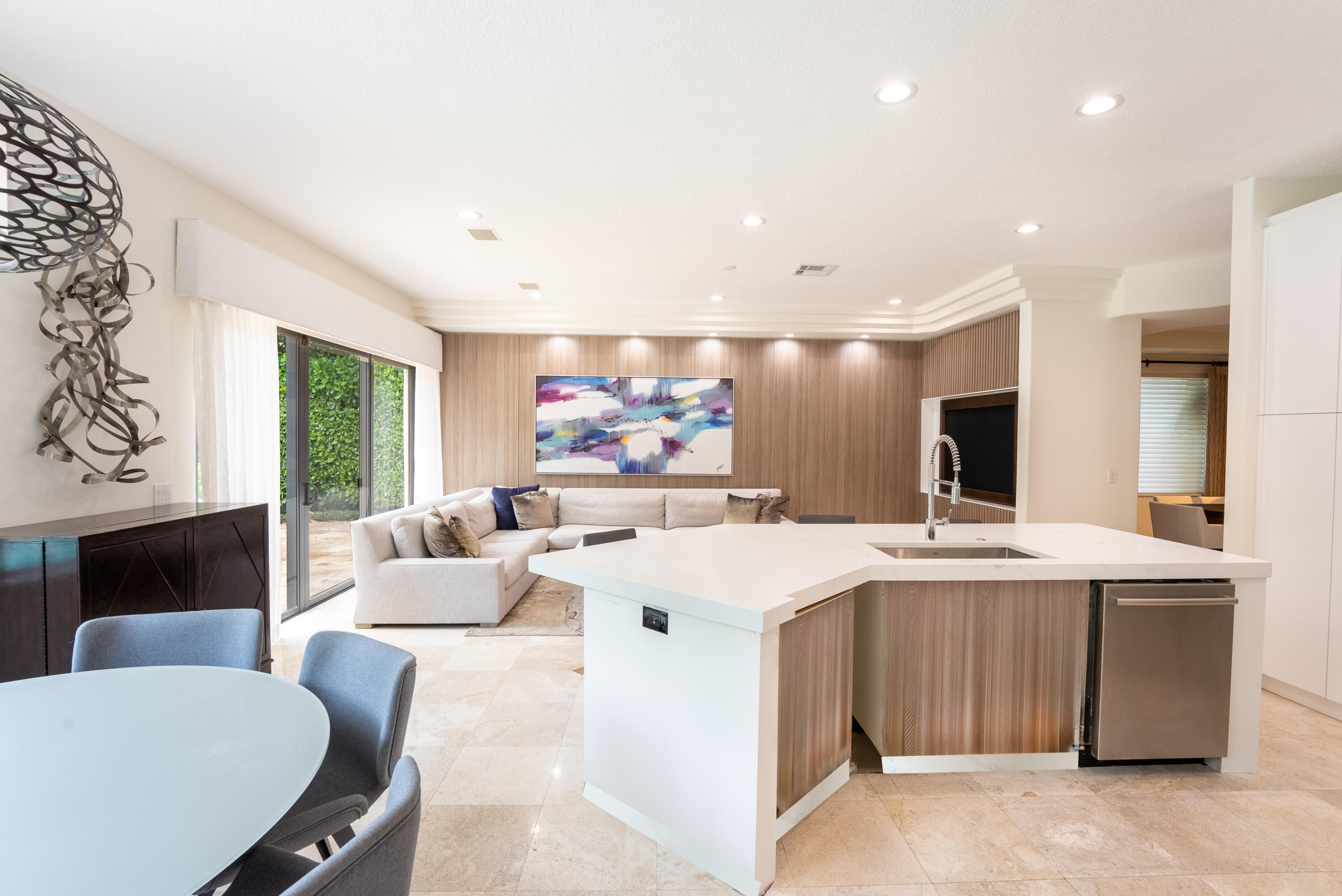 9695 Parkview Avenue