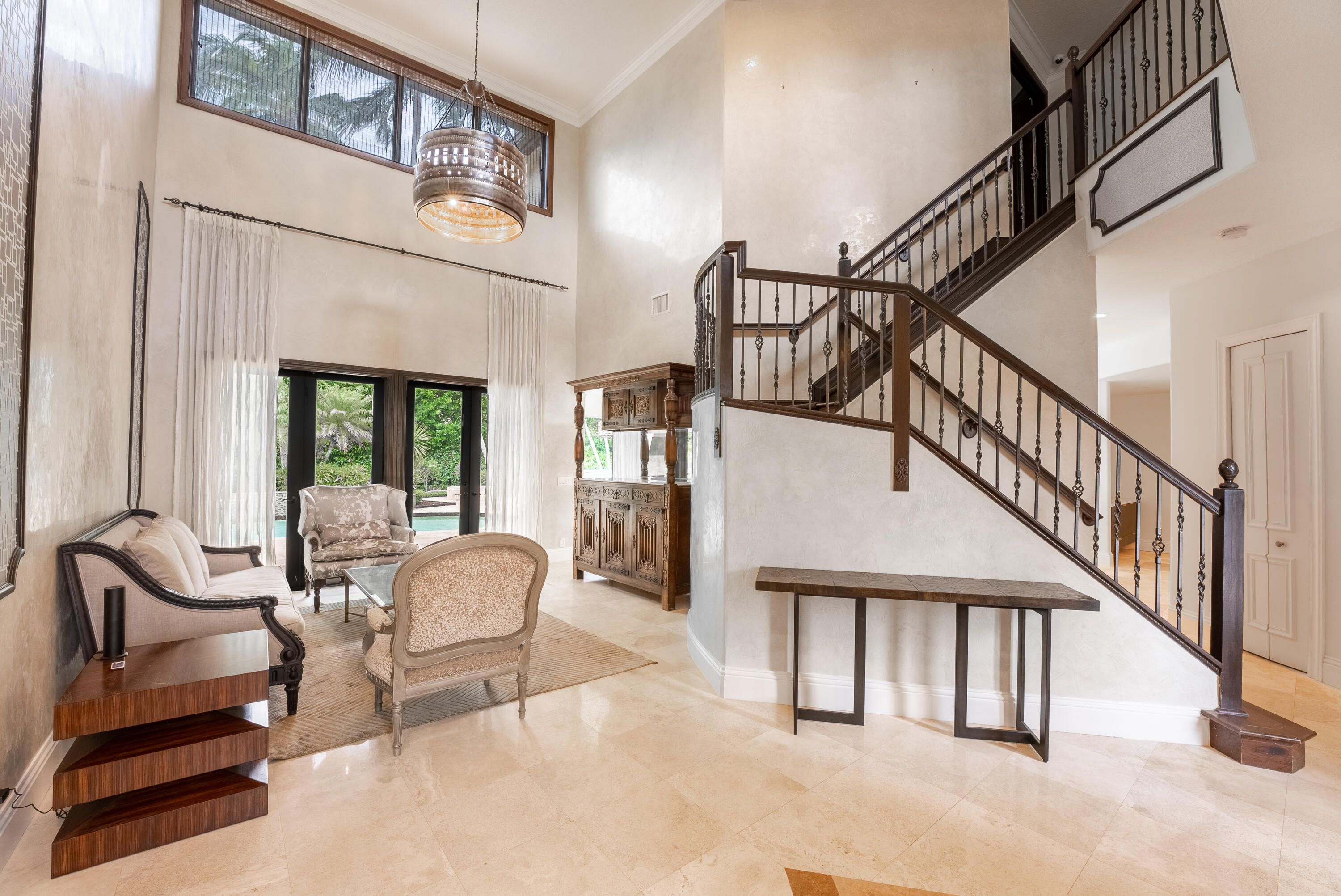 9695 Parkview Avenue