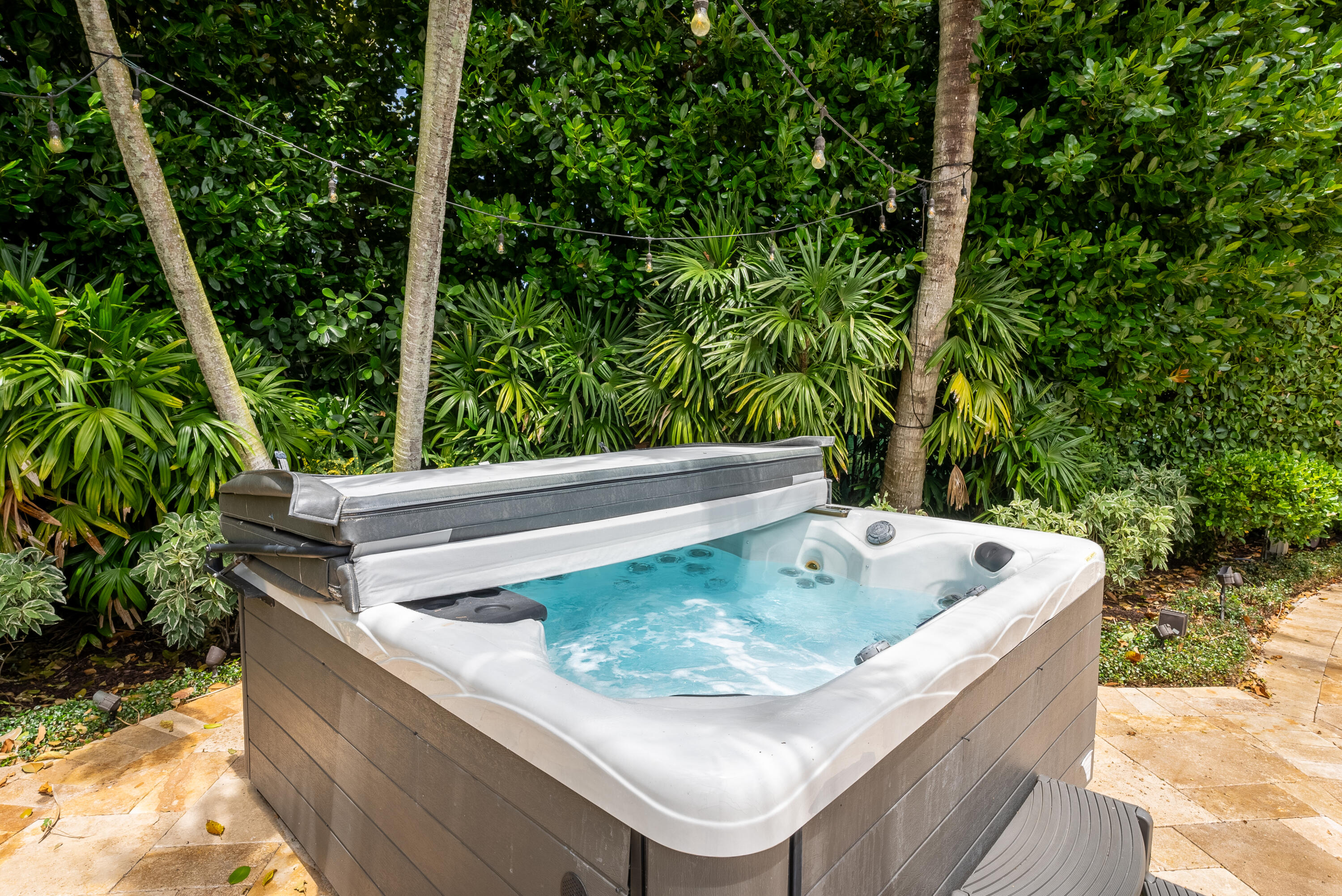 9695 Parkview Avenue