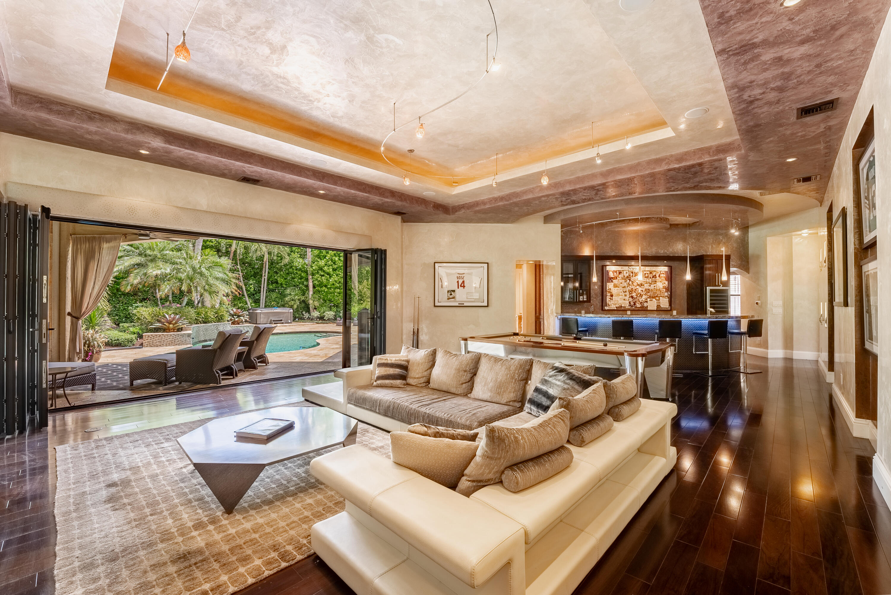 9695 Parkview Avenue