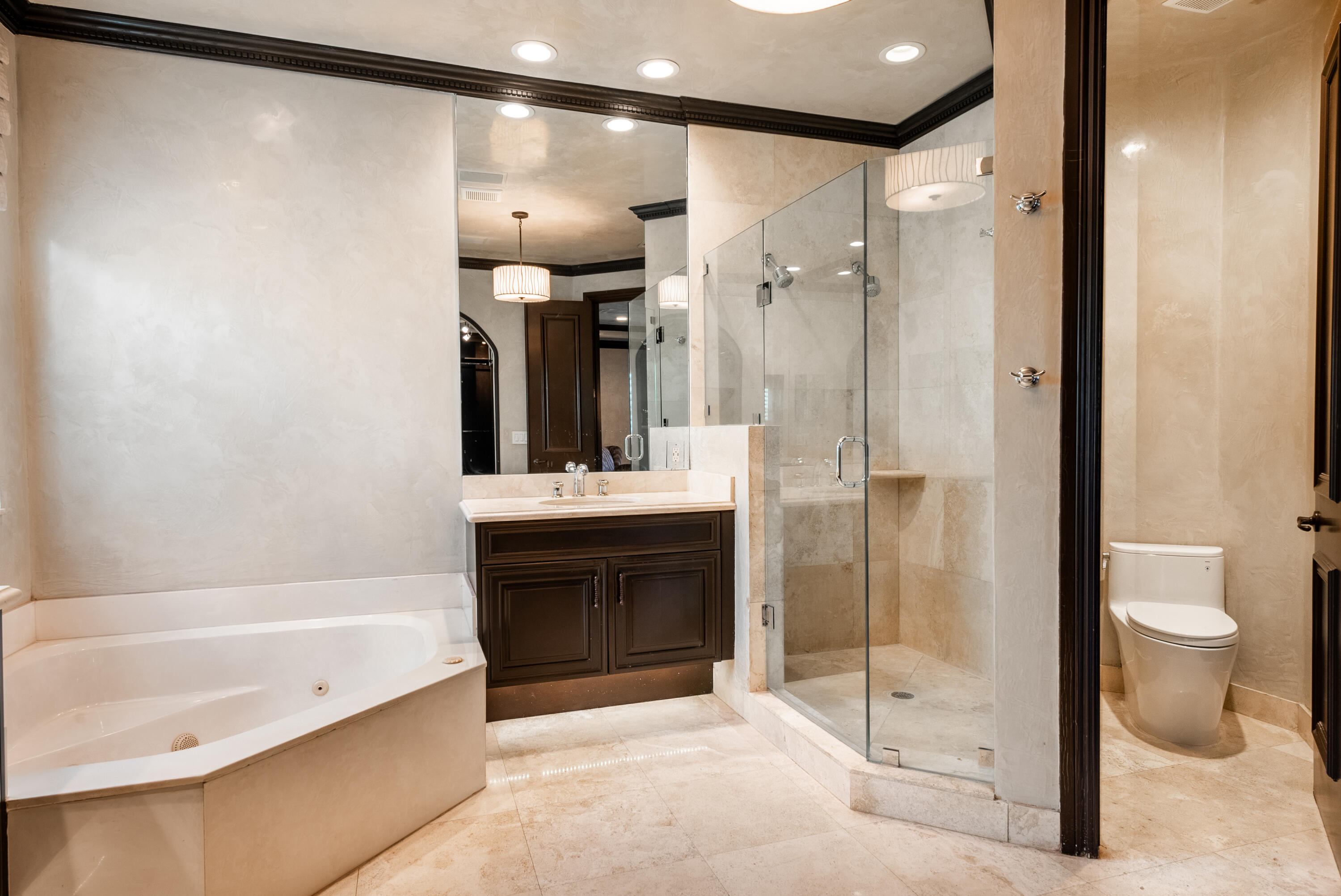 9695 Parkview Avenue