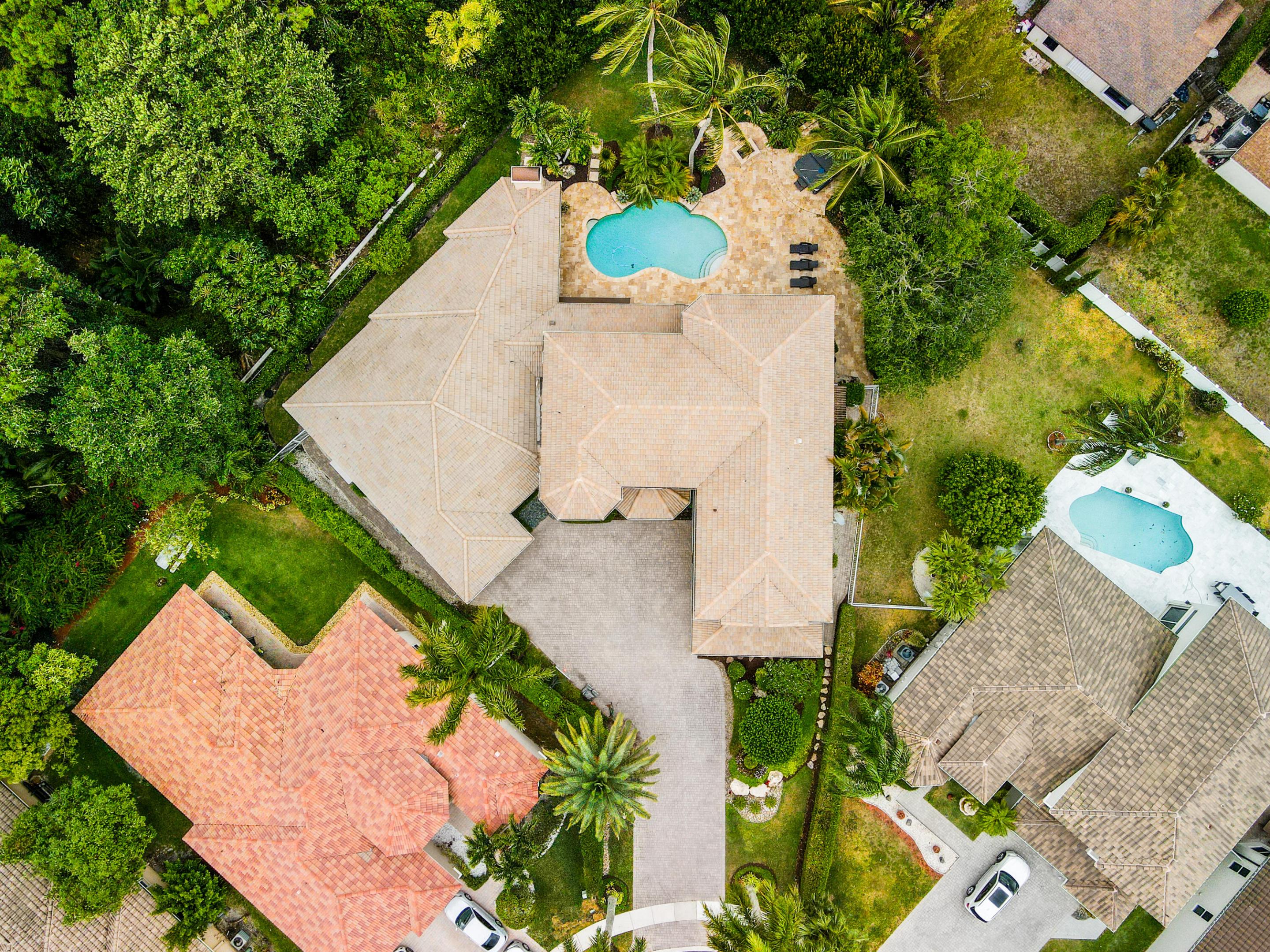 9695 Parkview Avenue