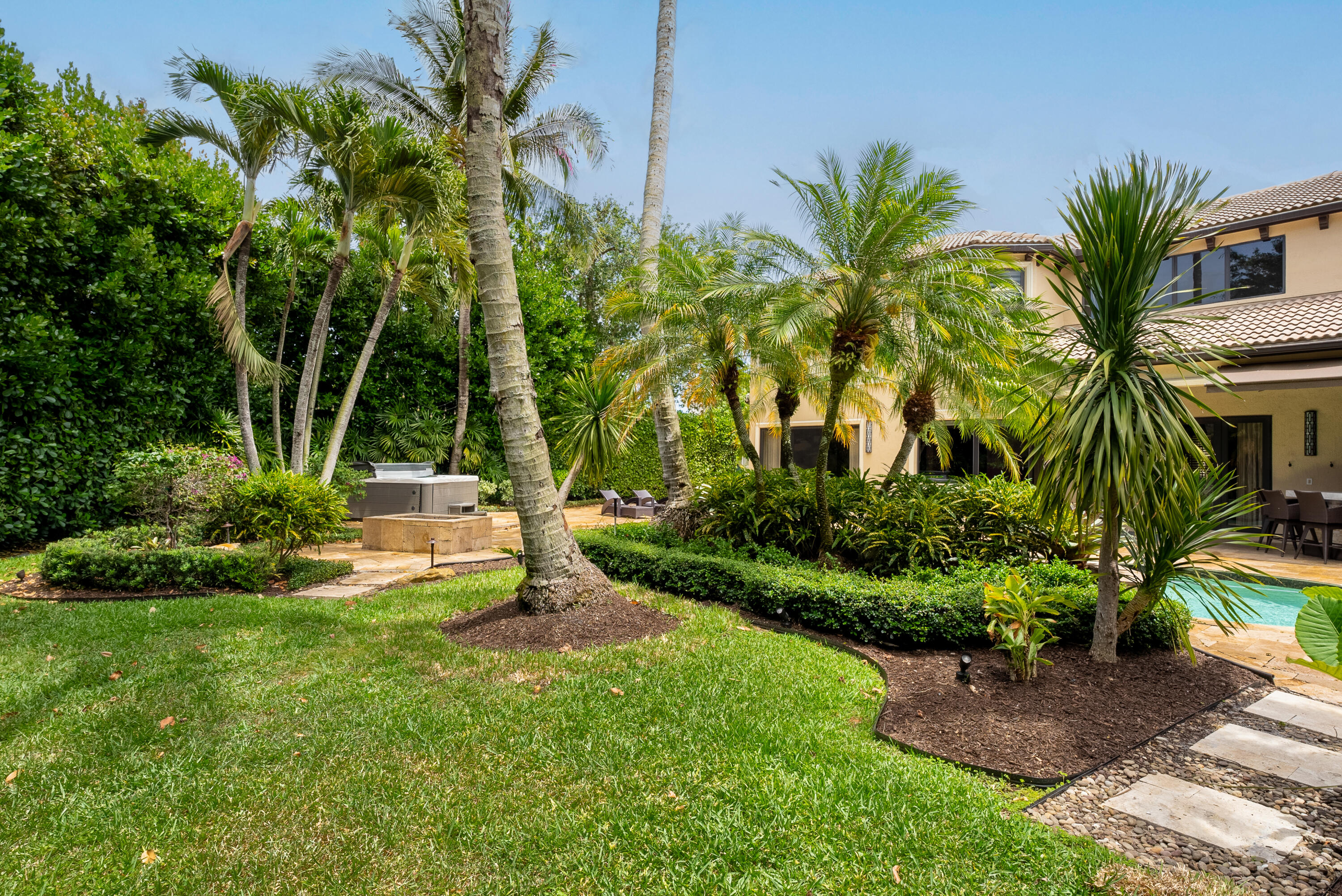 9695 Parkview Avenue