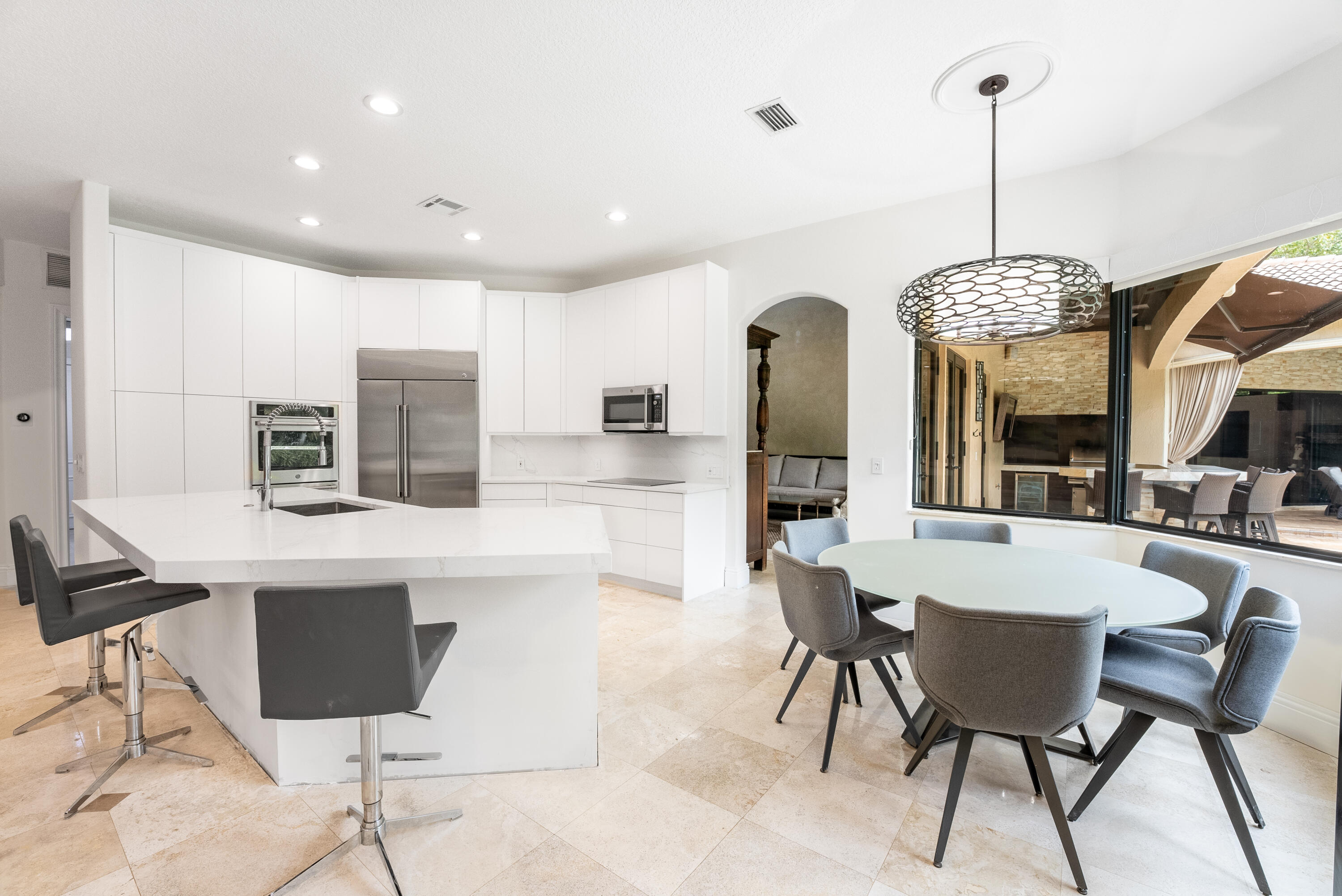 9695 Parkview Avenue