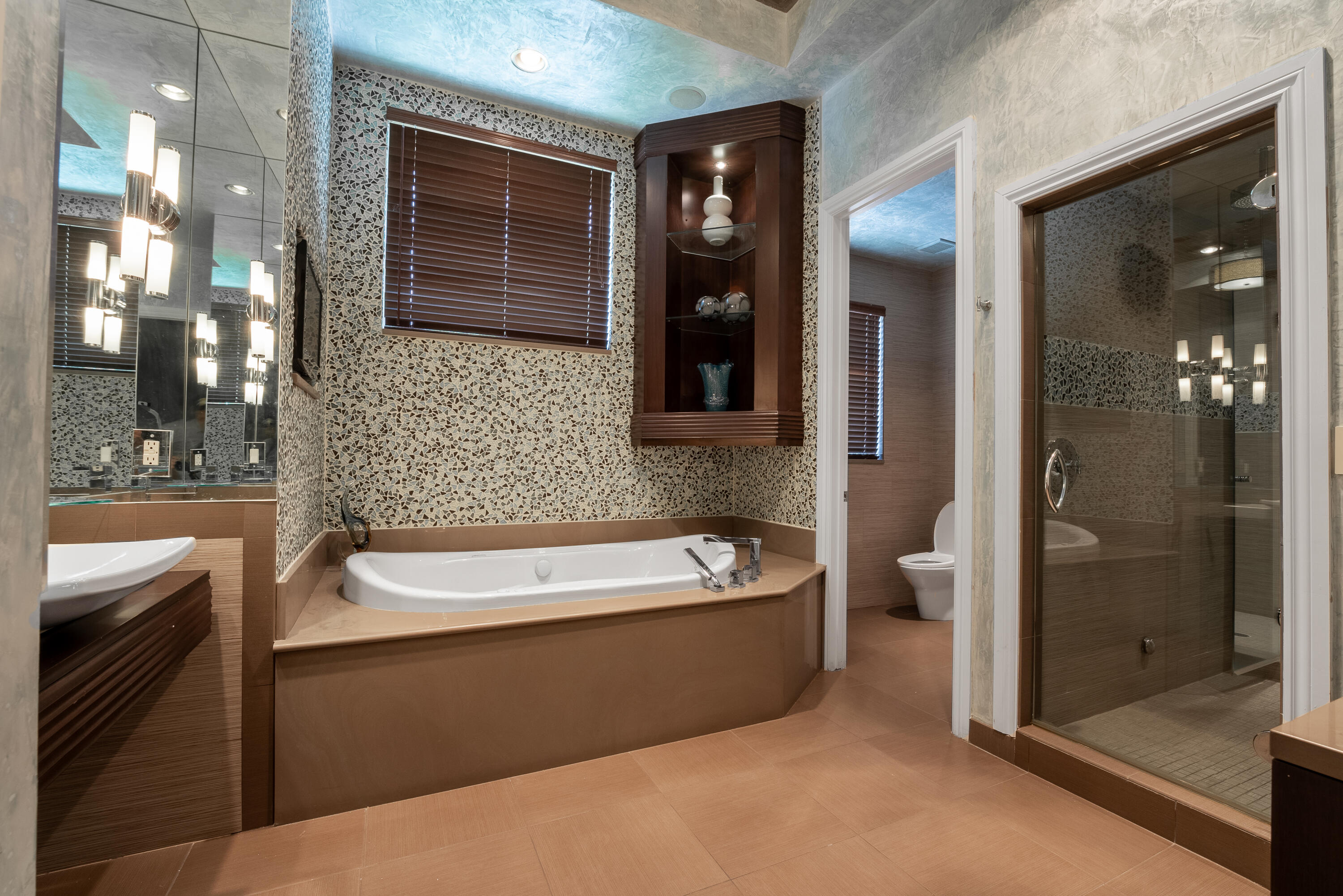 9695 Parkview Avenue