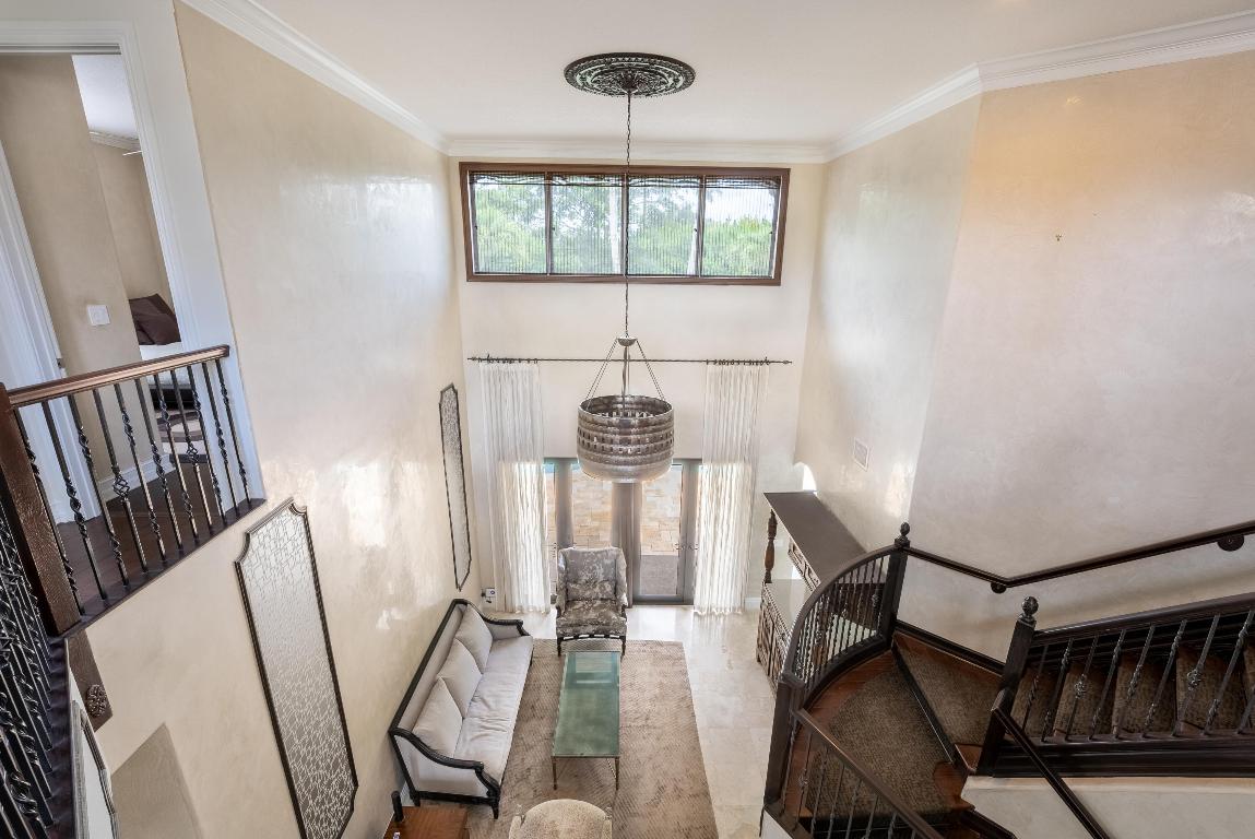 9695 Parkview Avenue