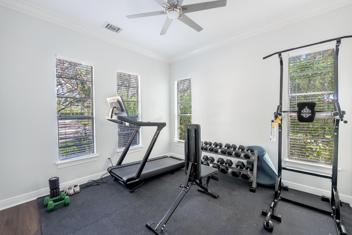 15 Via Floresta Drive