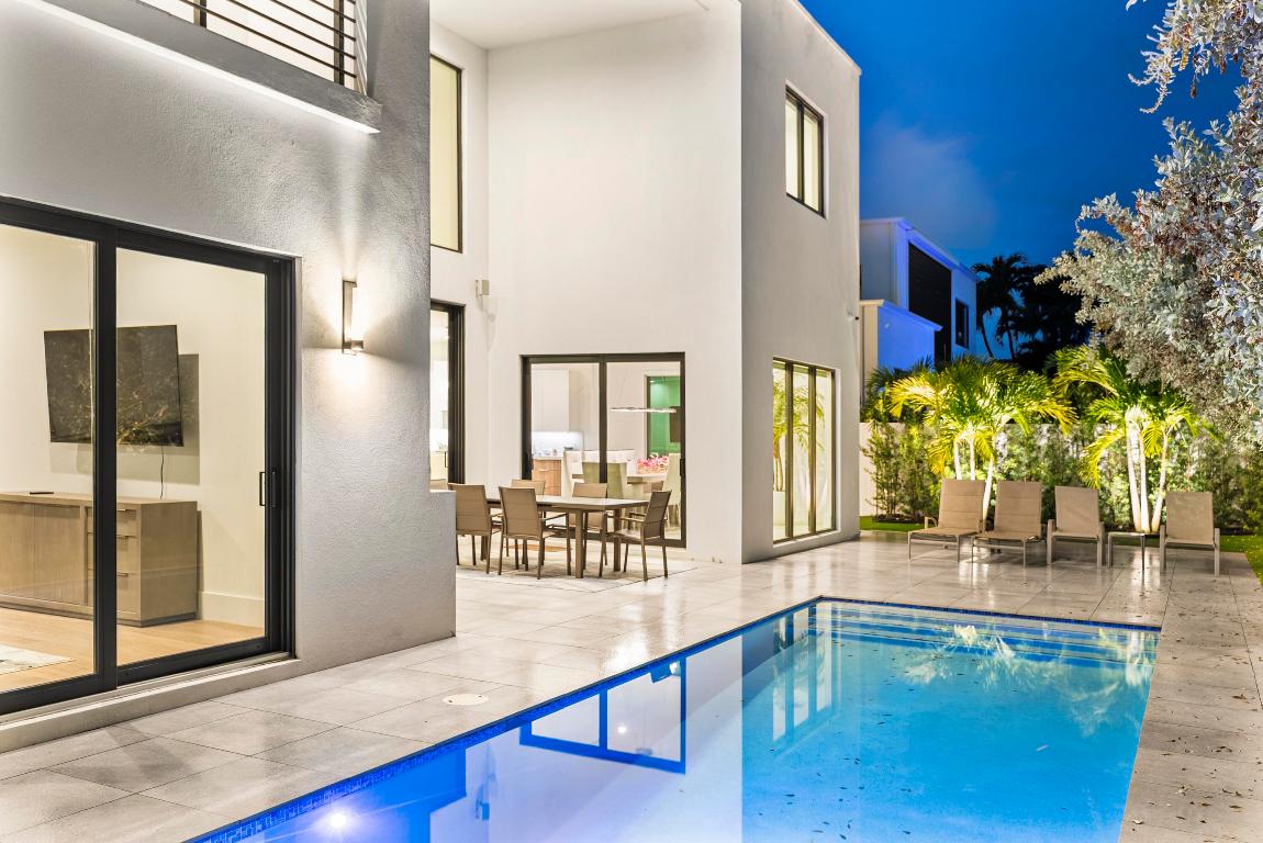 255 NE Spanish Court