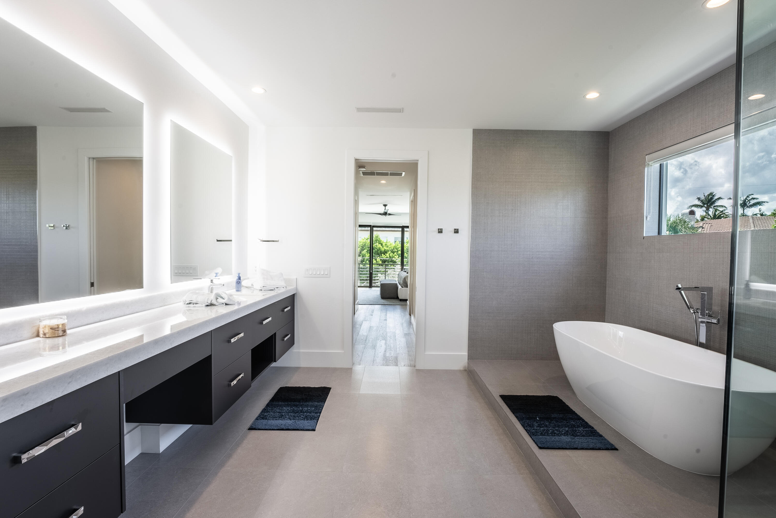 255 NE Spanish Court