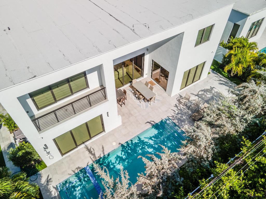 255 NE Spanish Court