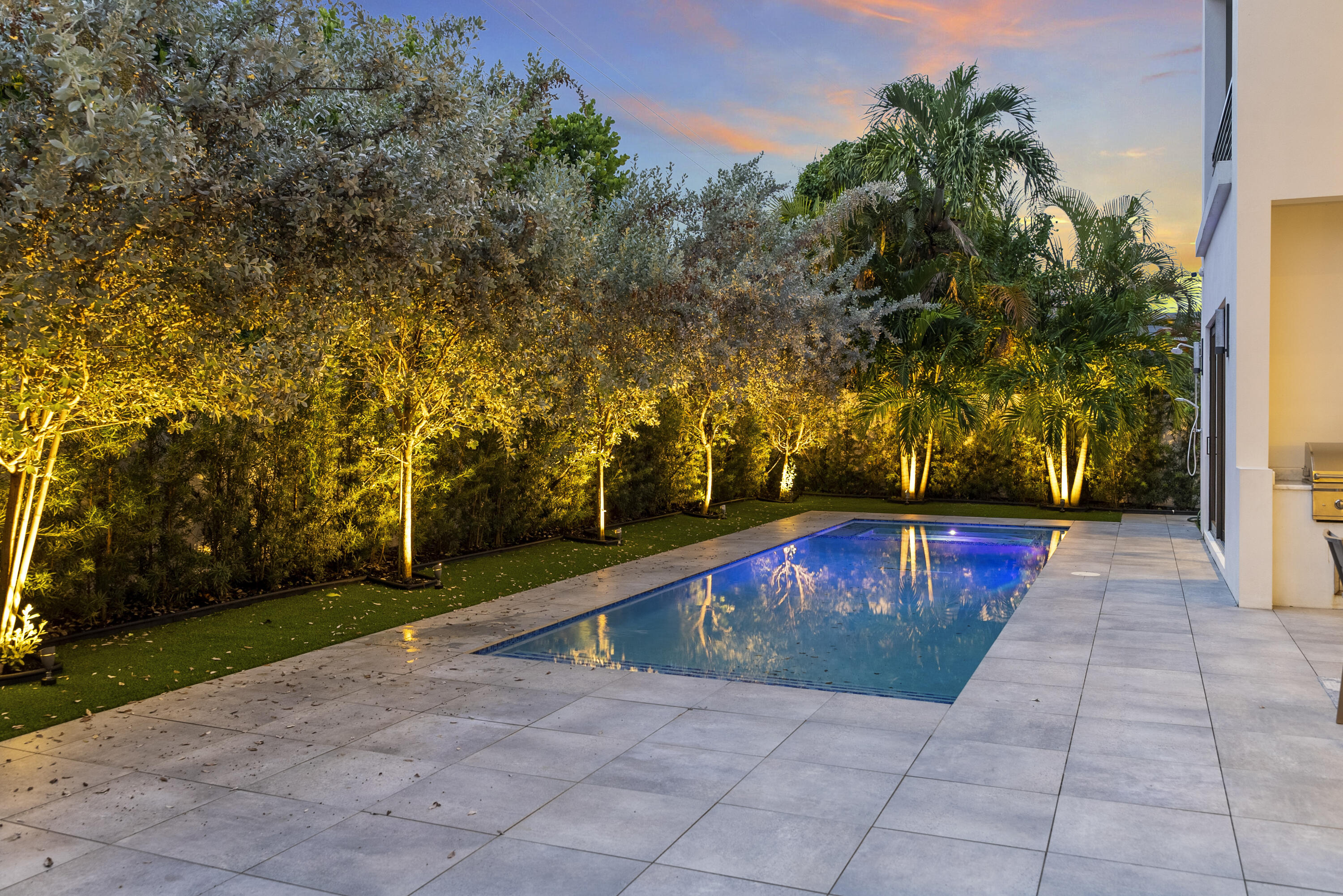 255 NE Spanish Court