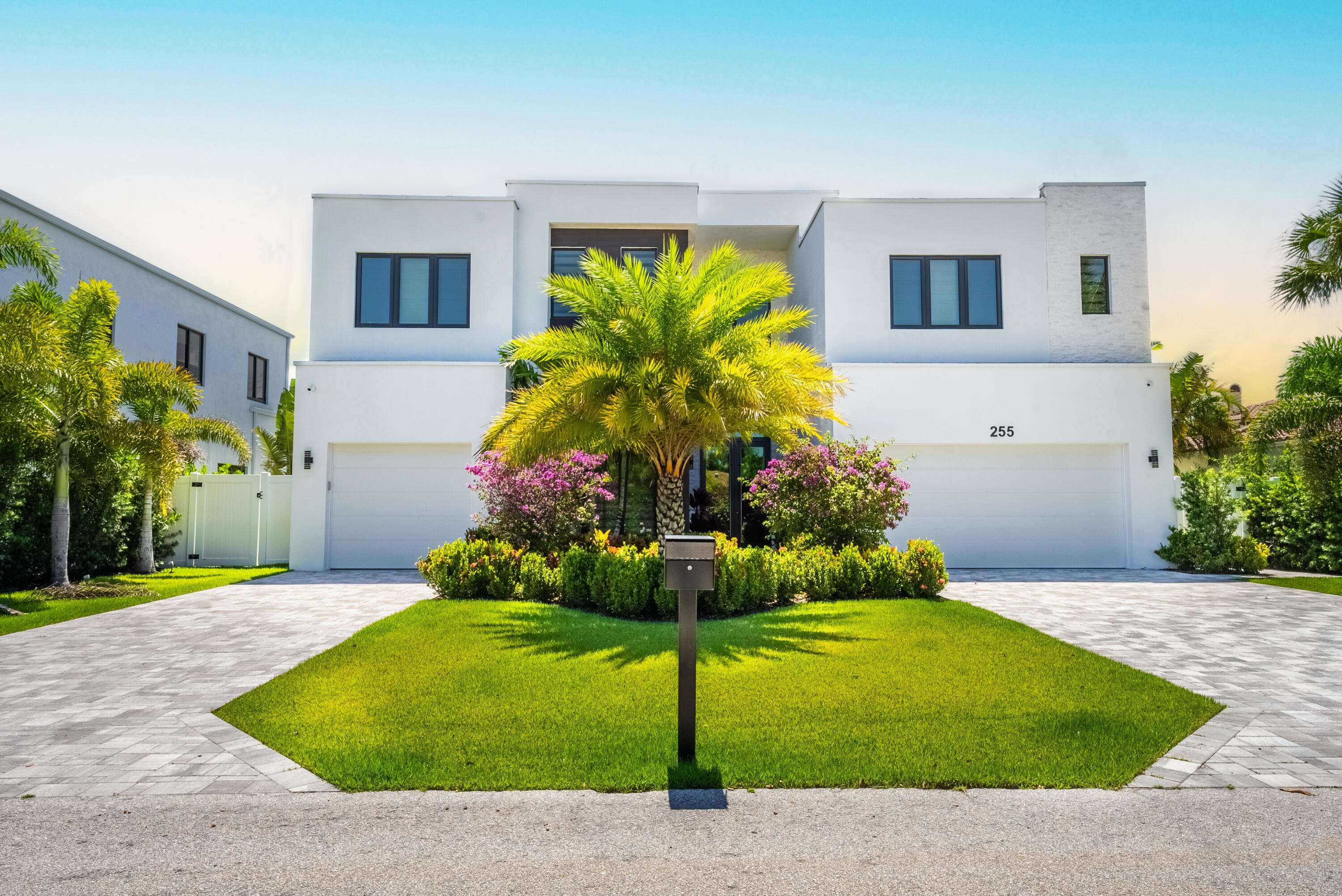 255 NE Spanish Court