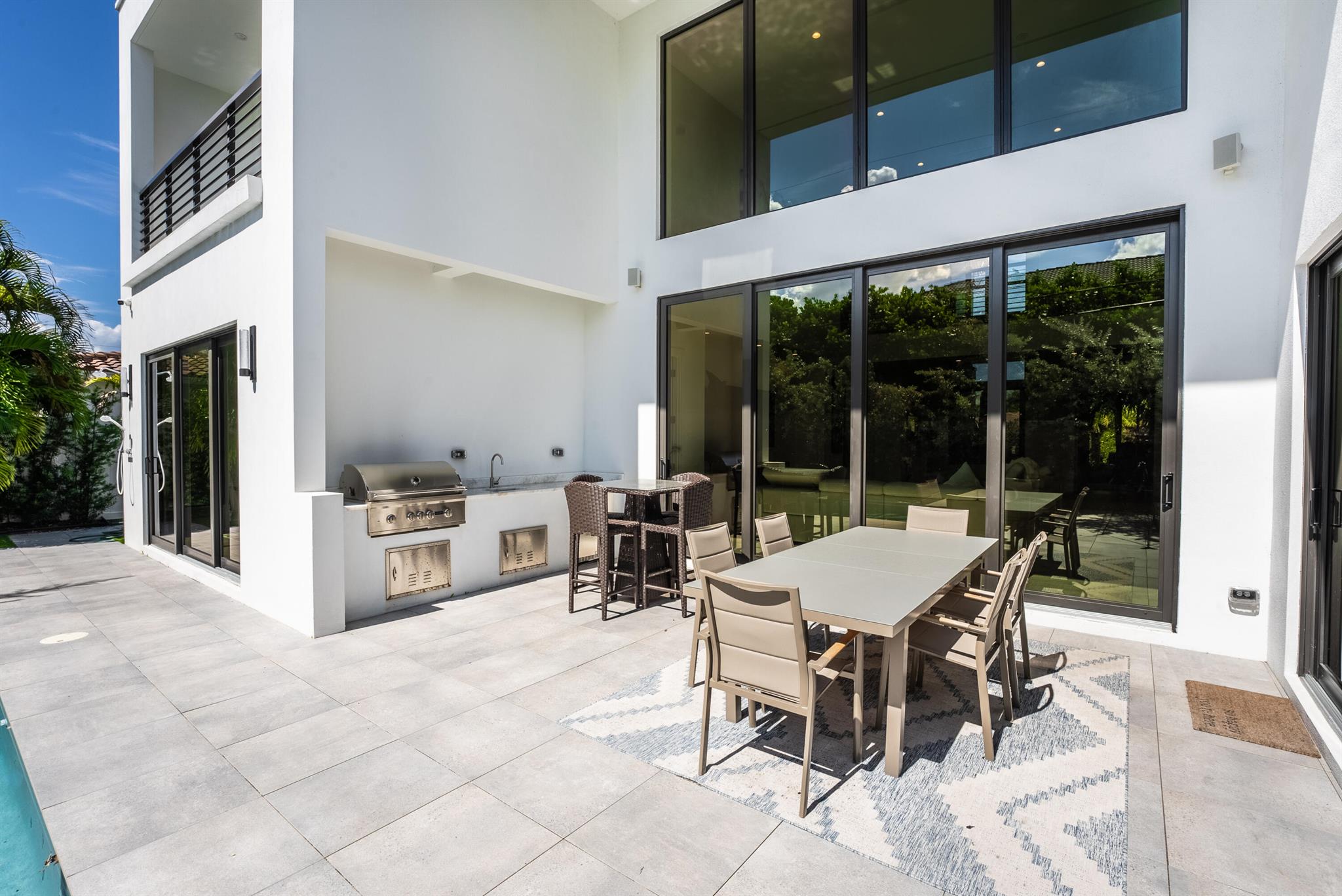 255 NE Spanish Court