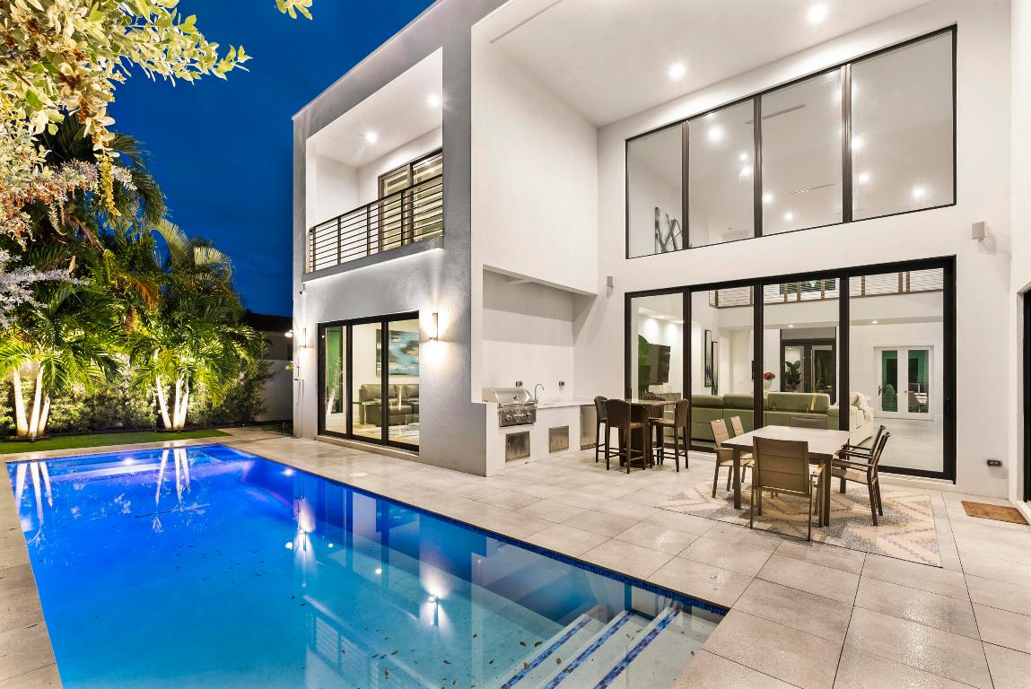 255 NE Spanish Court