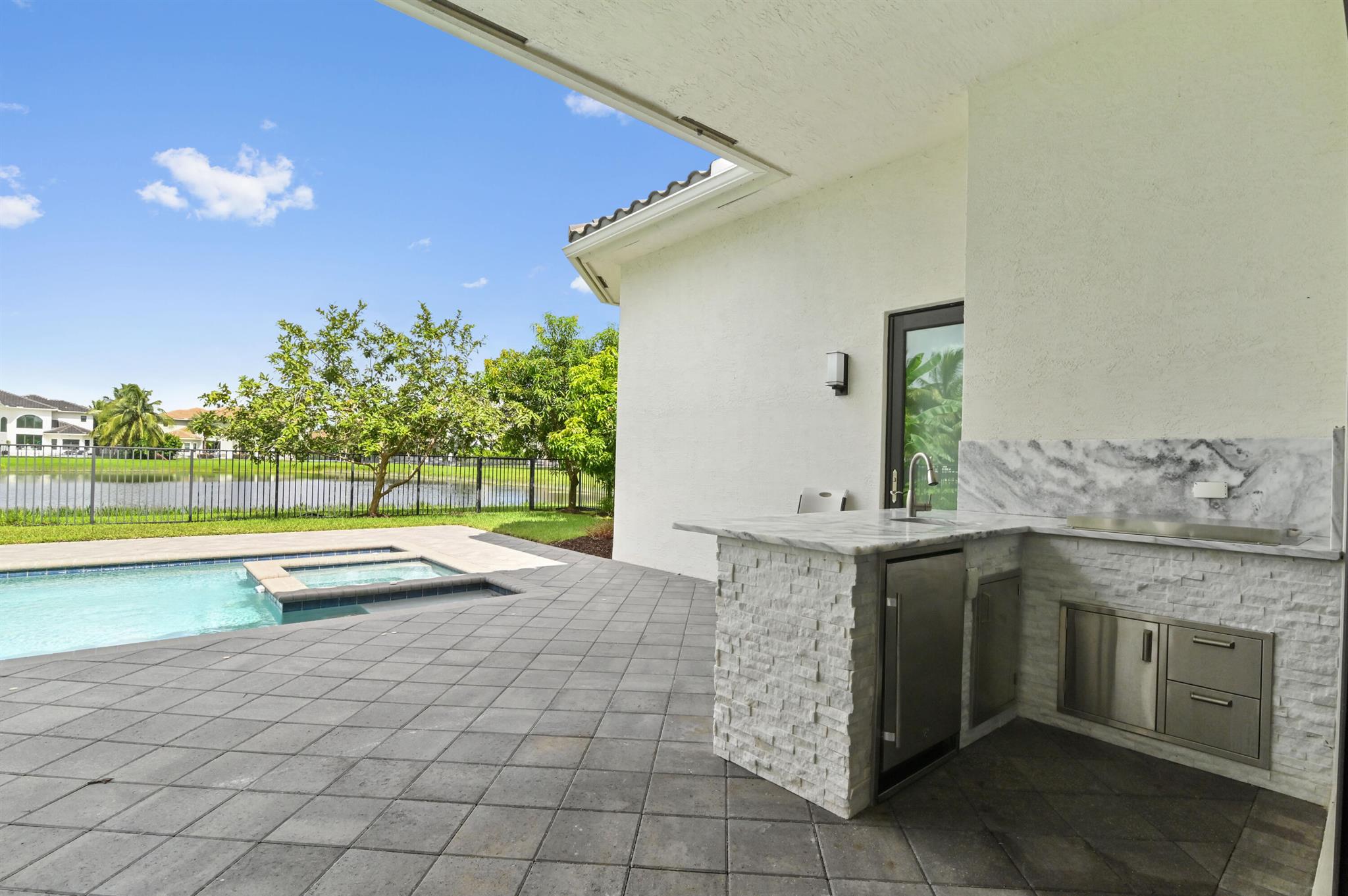 16732 Strasbourg Lane