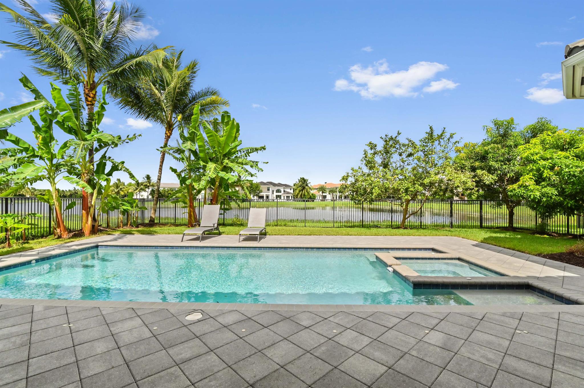 16732 Strasbourg Lane