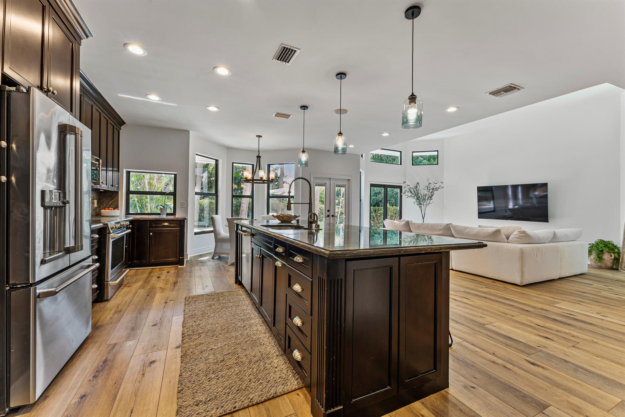 1925 Parkside Circle South Circle S