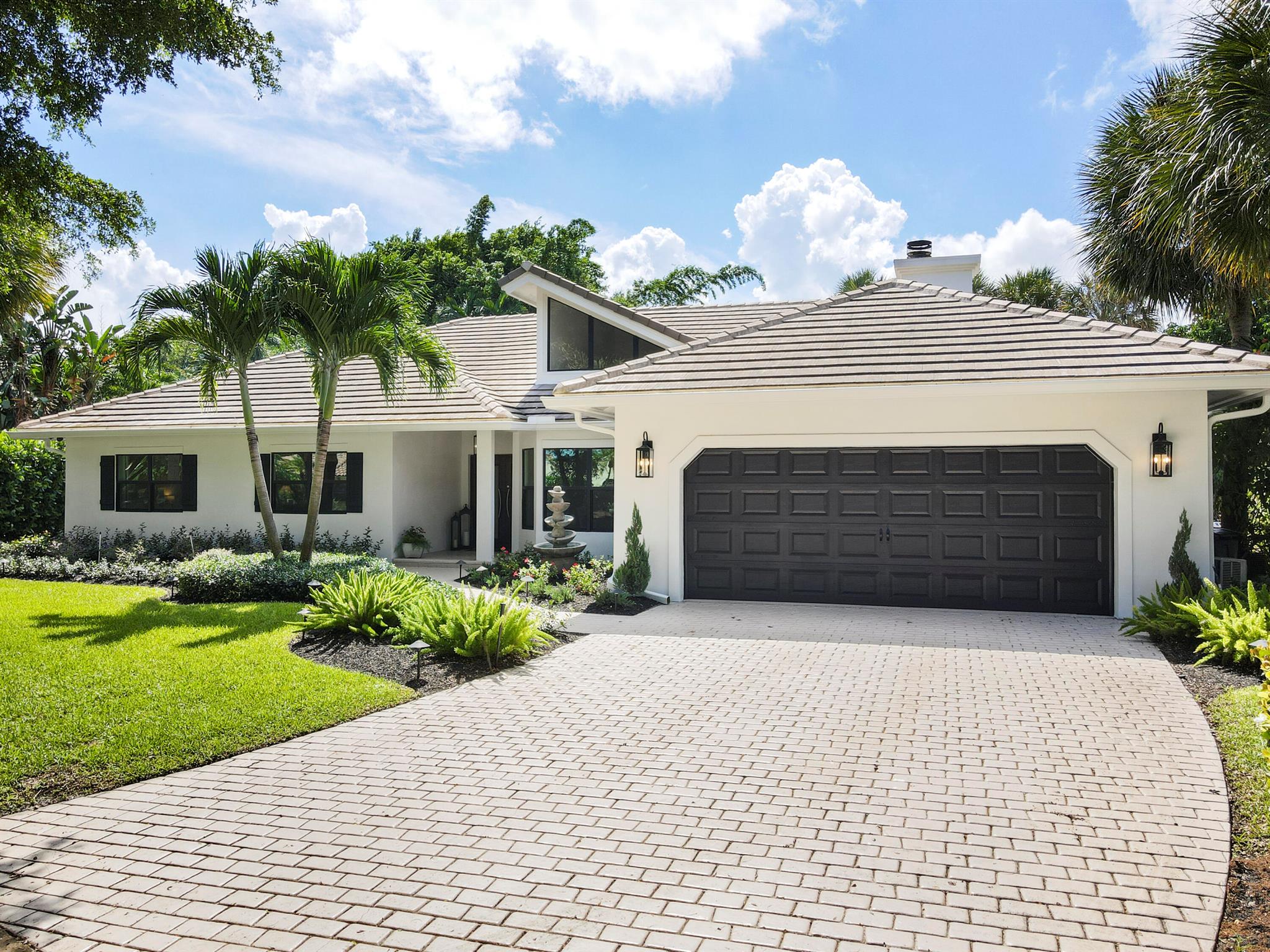 1925 Parkside Circle South Circle S