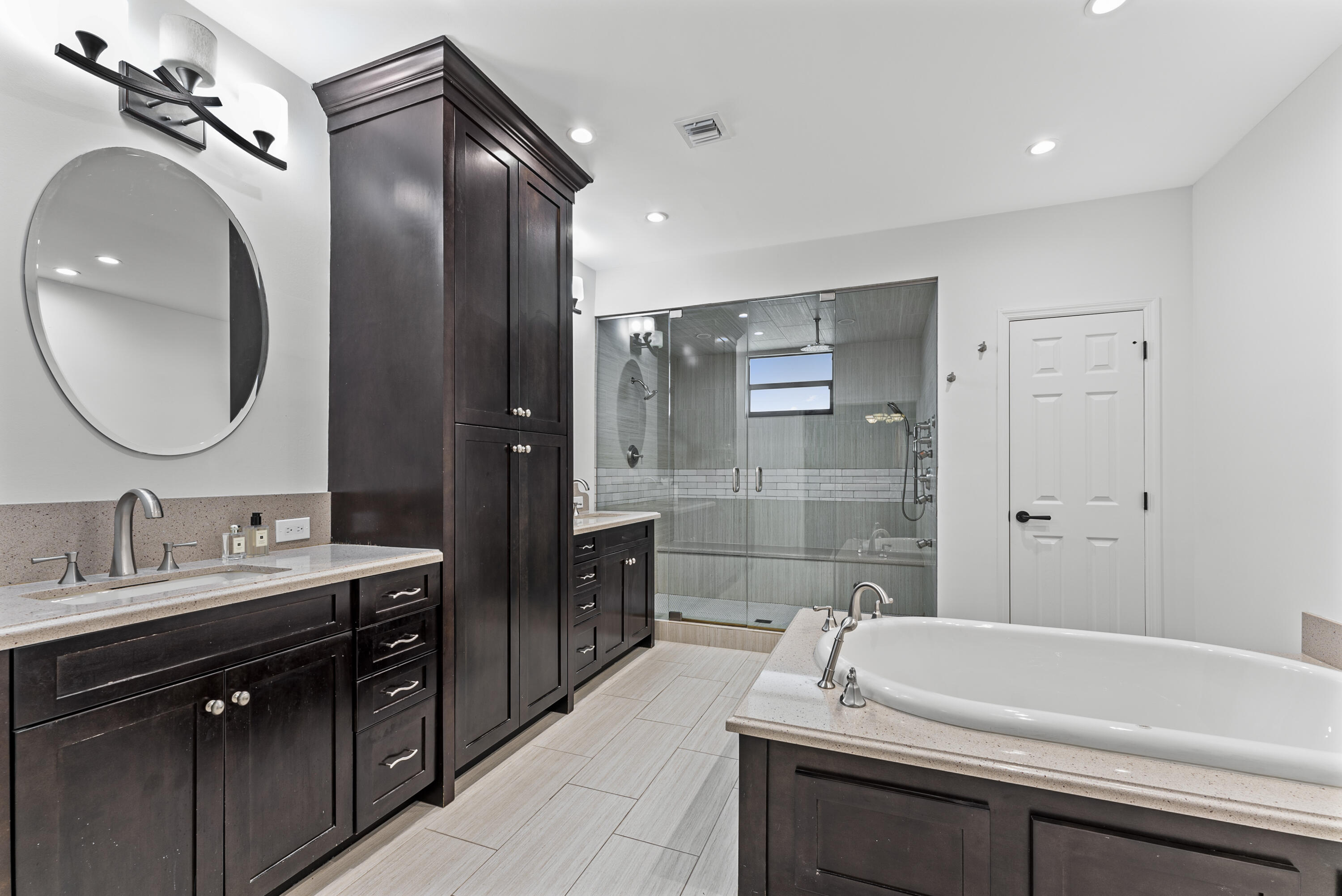 1925 Parkside Circle South Circle S