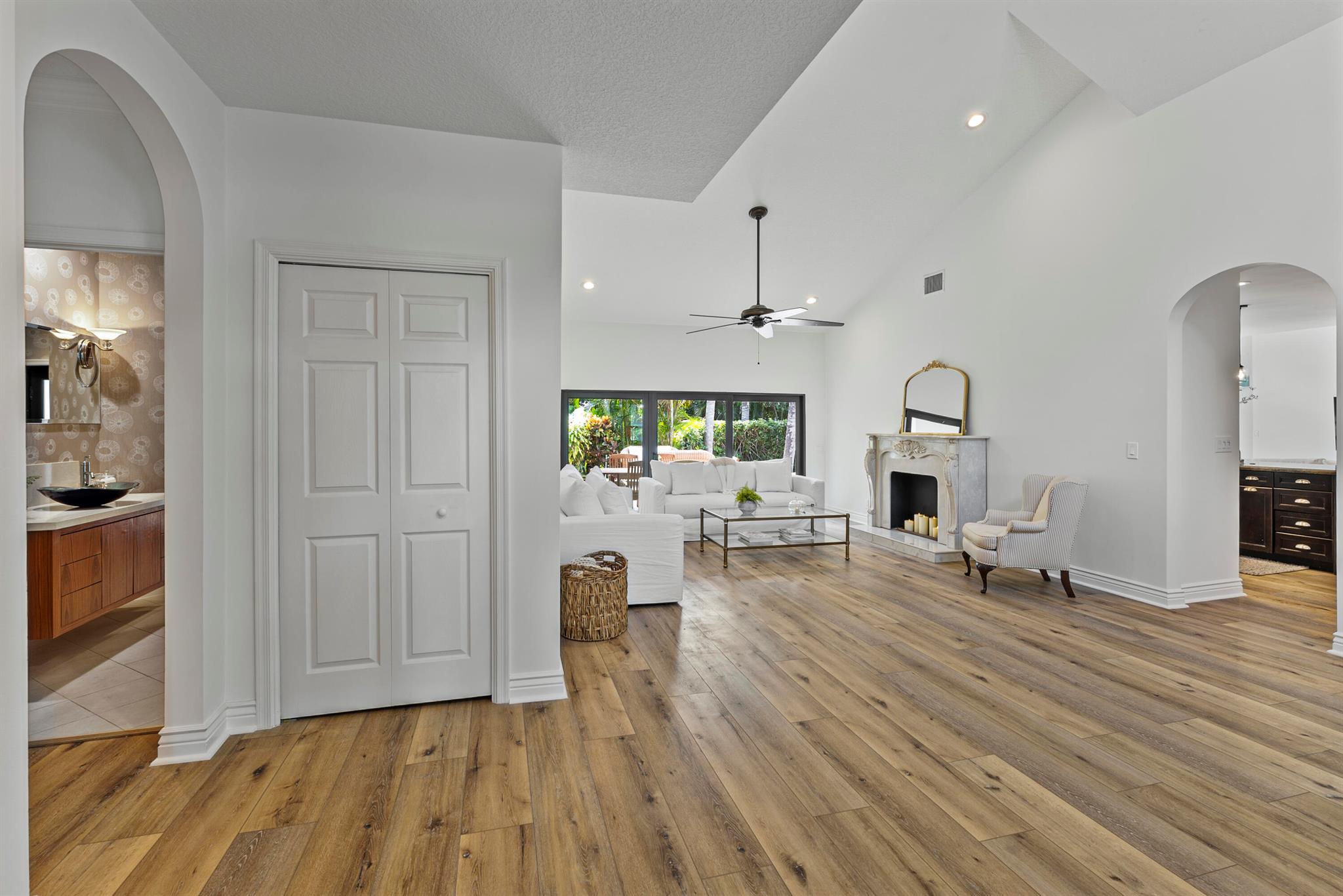 1925 Parkside Circle South Circle S