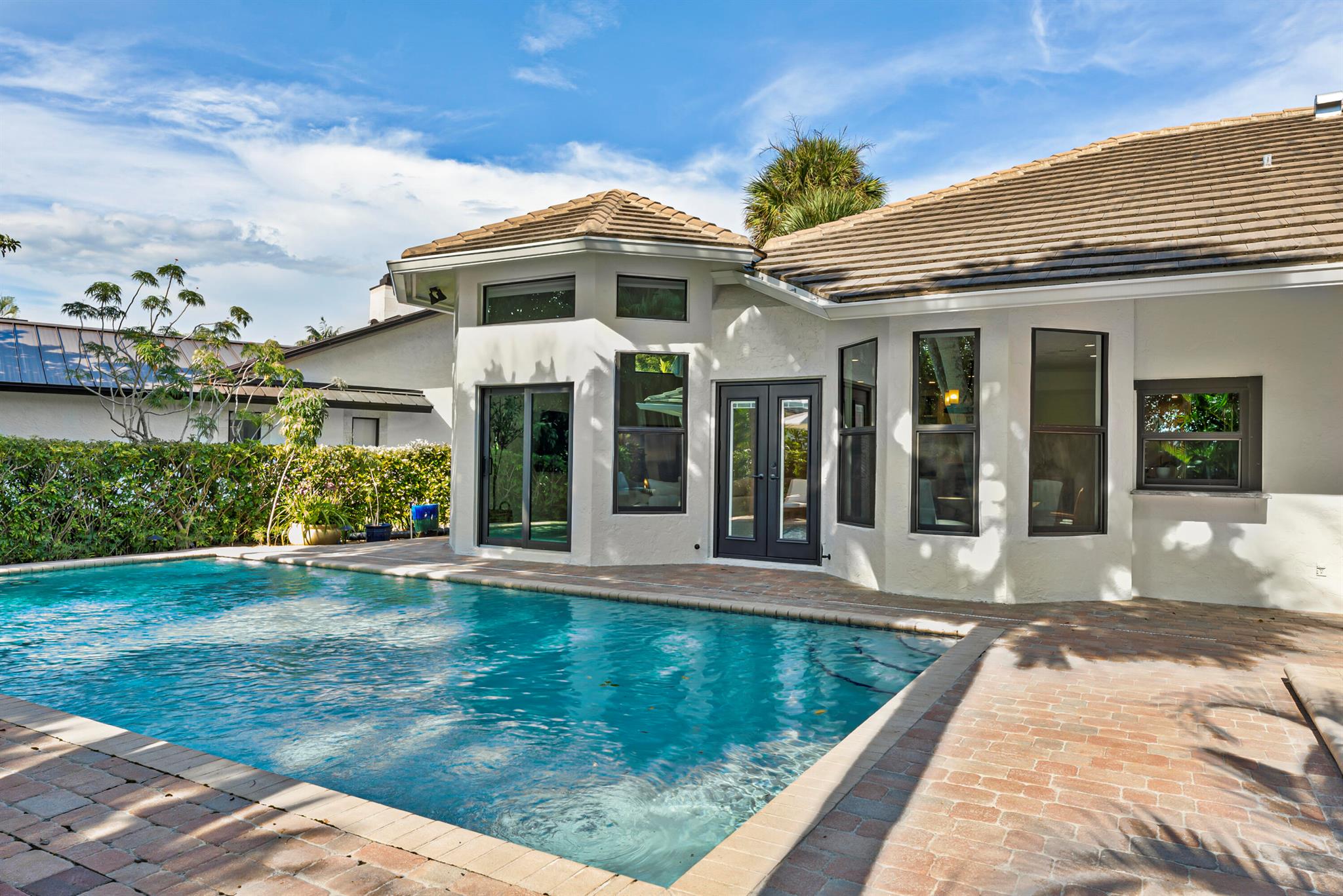 1925 Parkside Circle South Circle S