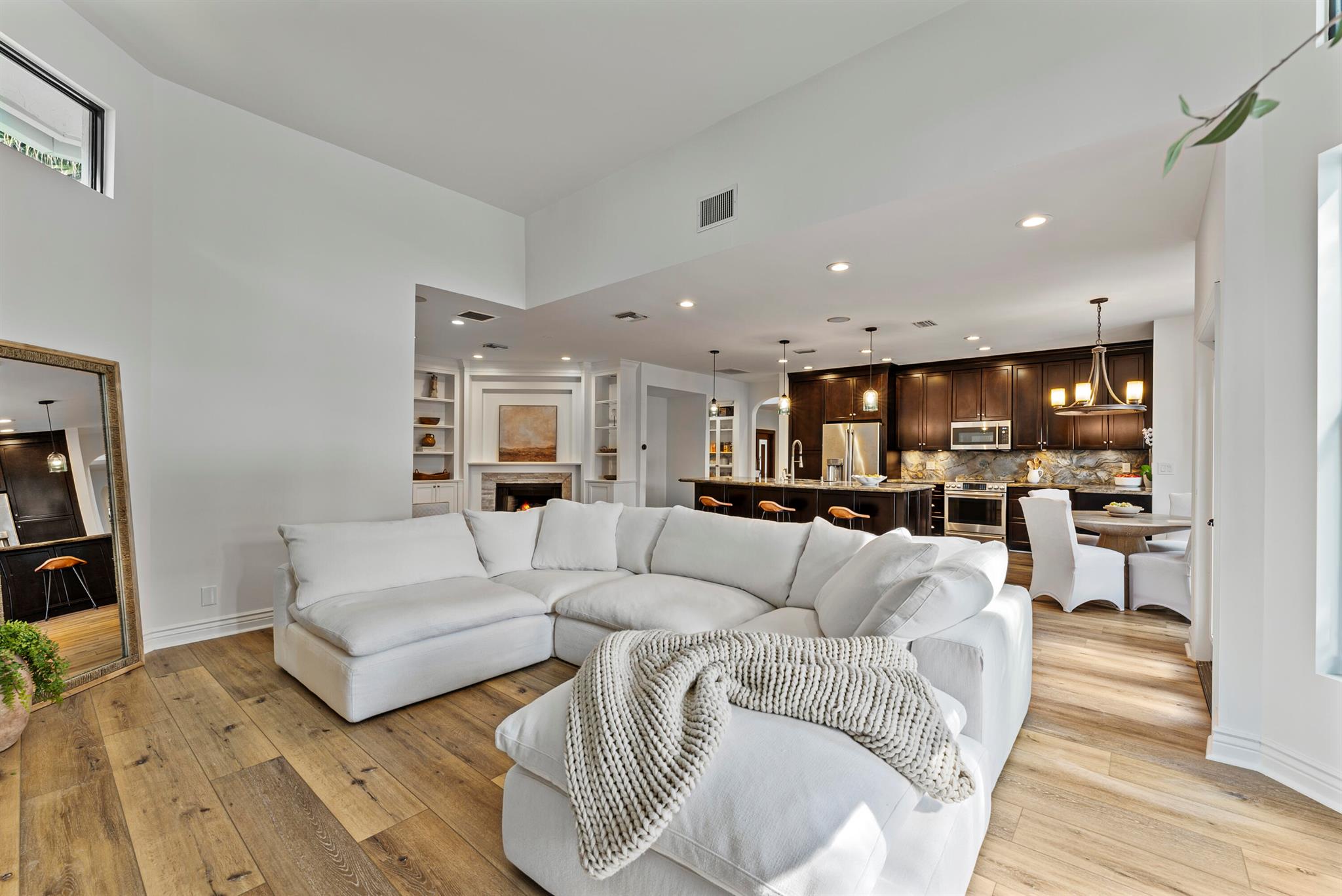 1925 Parkside Circle South Circle S