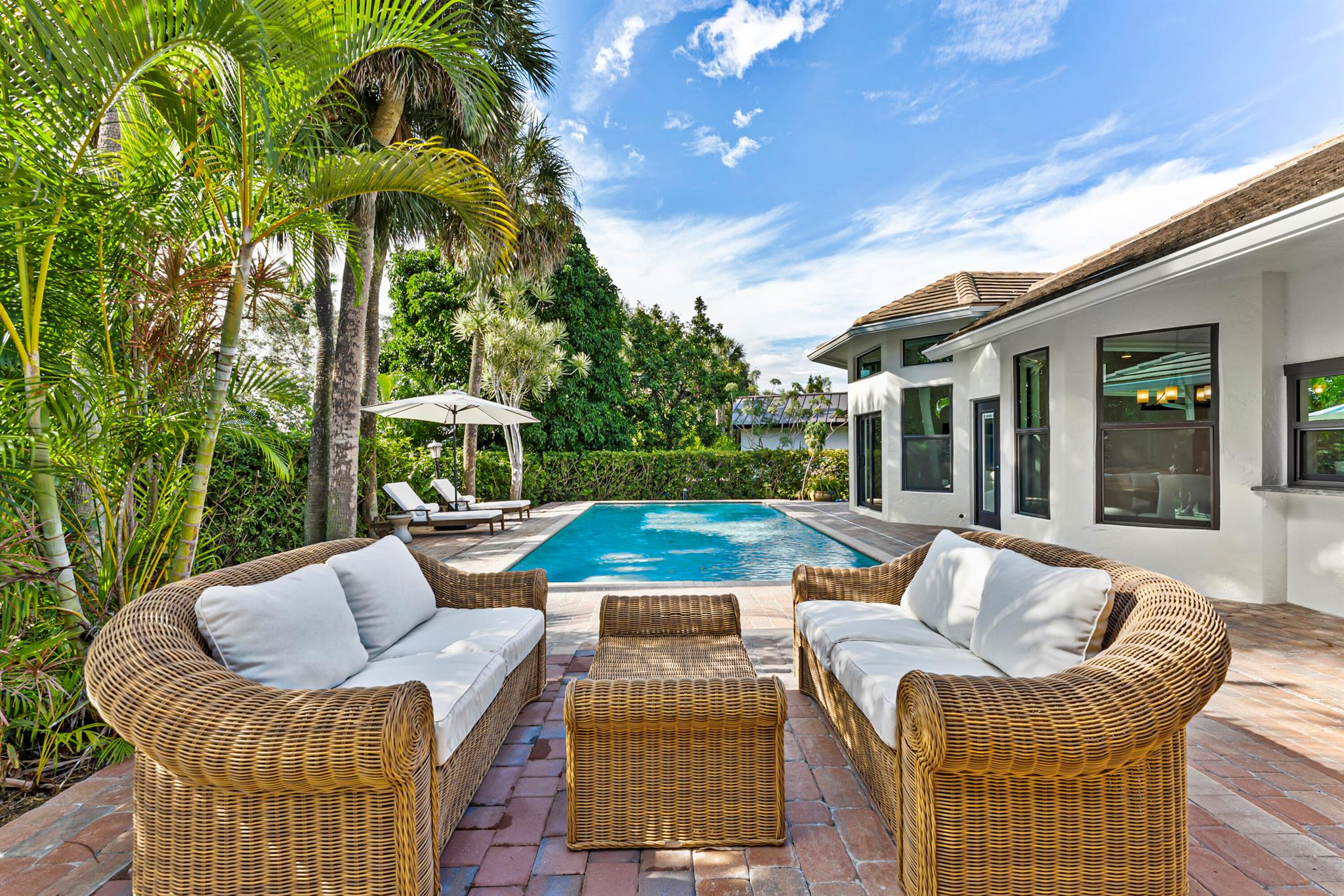 1925 Parkside Circle South Circle S