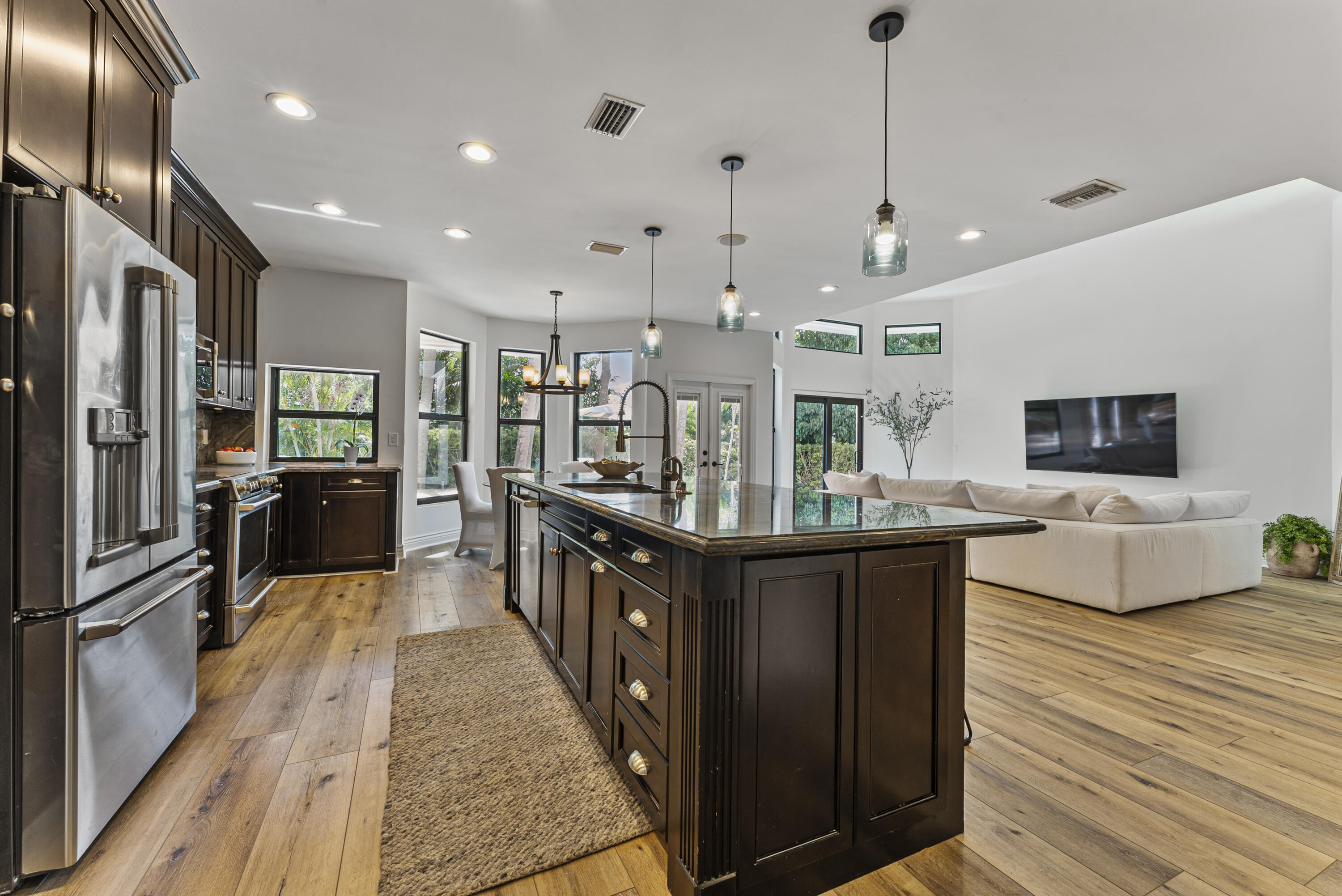 1925 Parkside Circle South Circle S