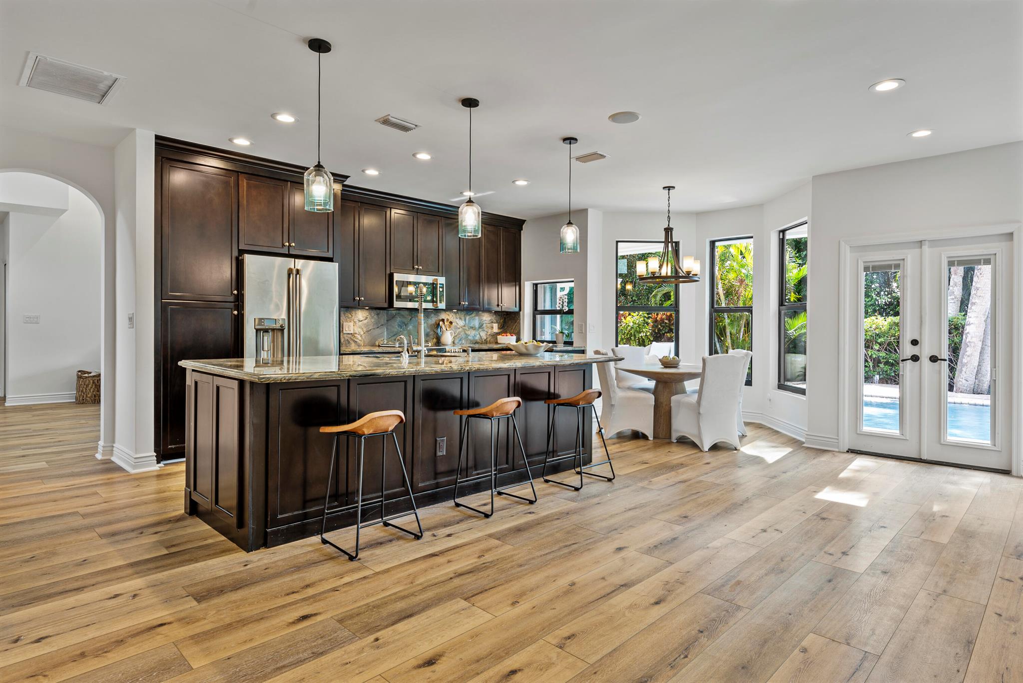 1925 Parkside Circle South Circle S