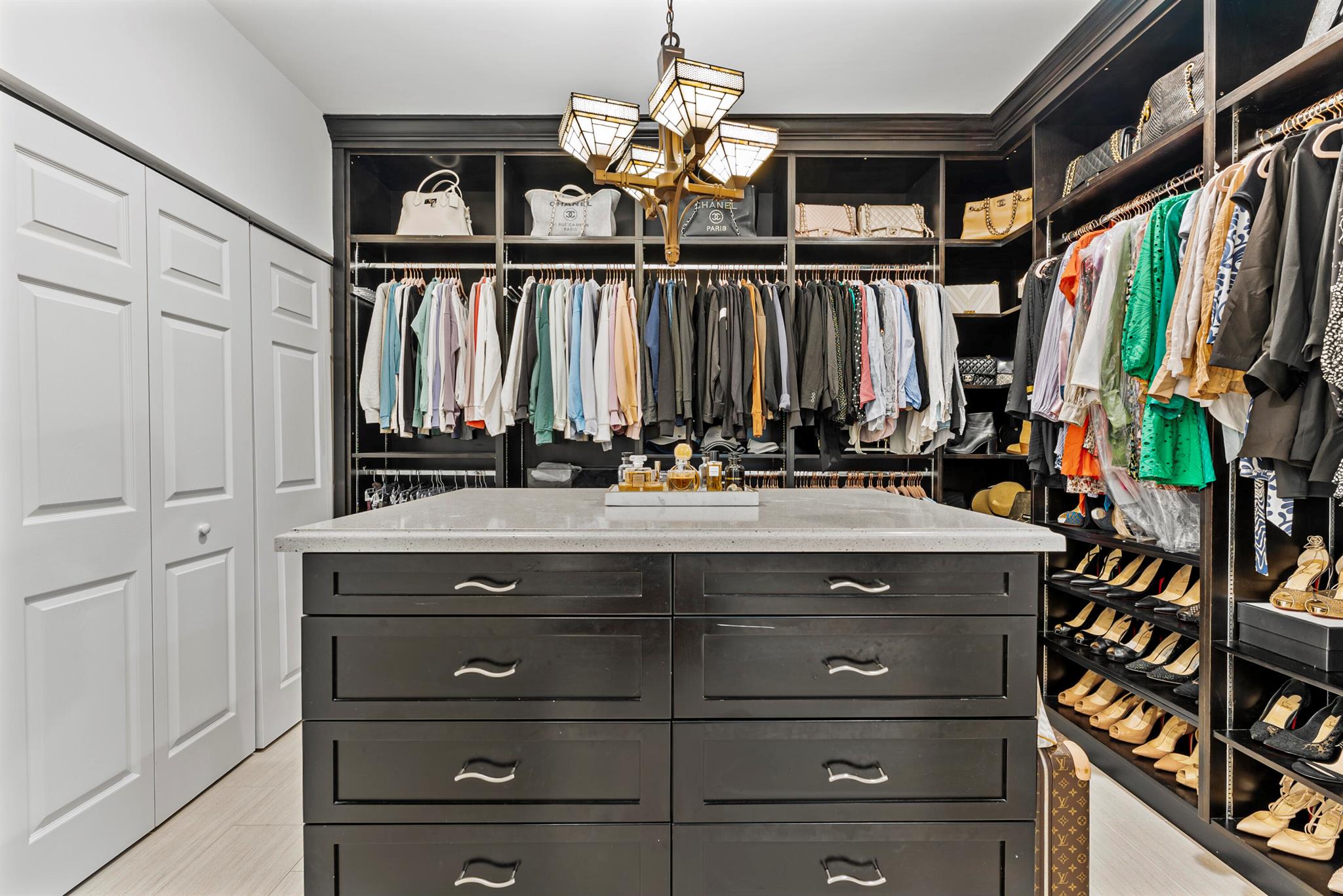 1925 Parkside Circle South Circle S