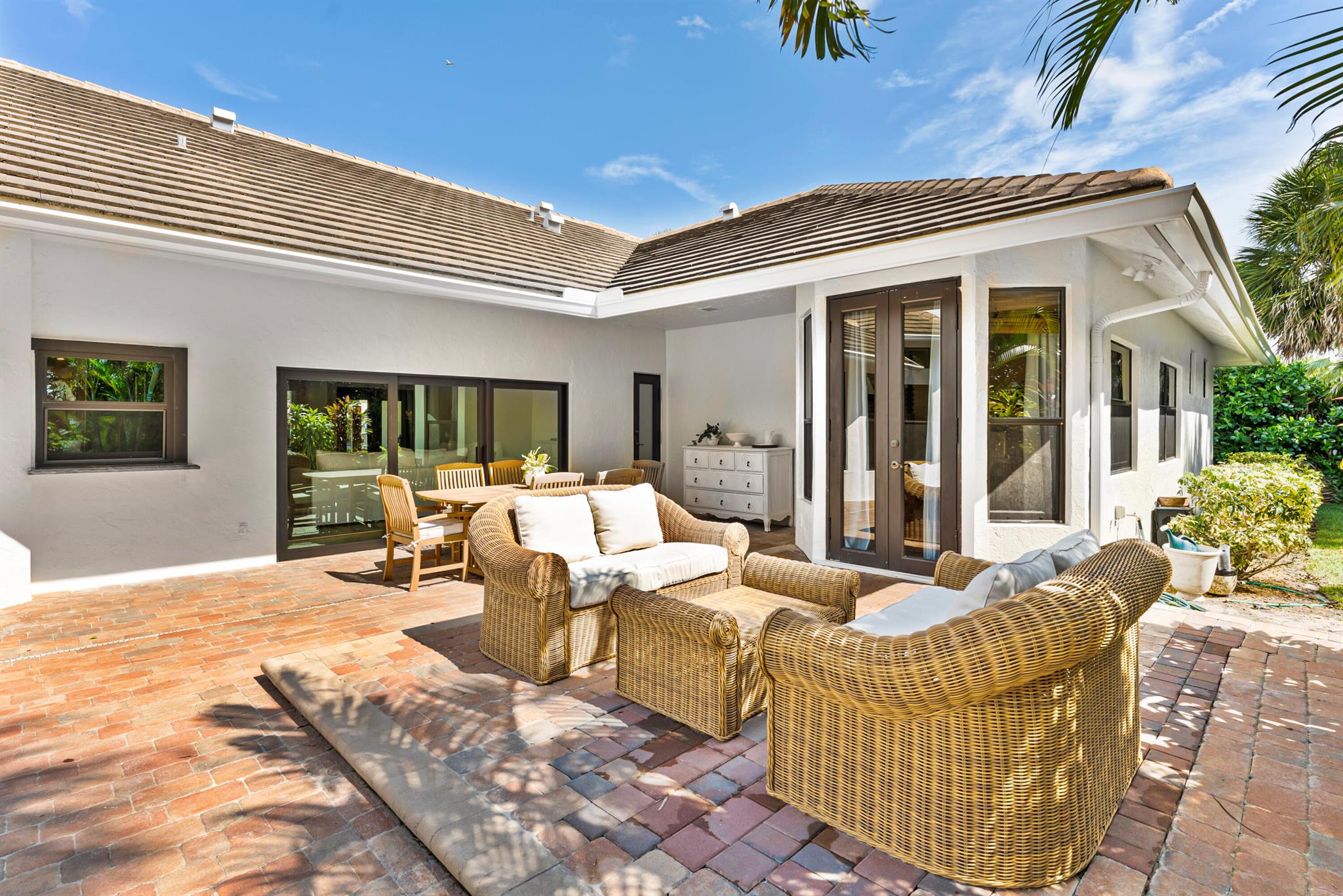 1925 Parkside Circle South Circle S