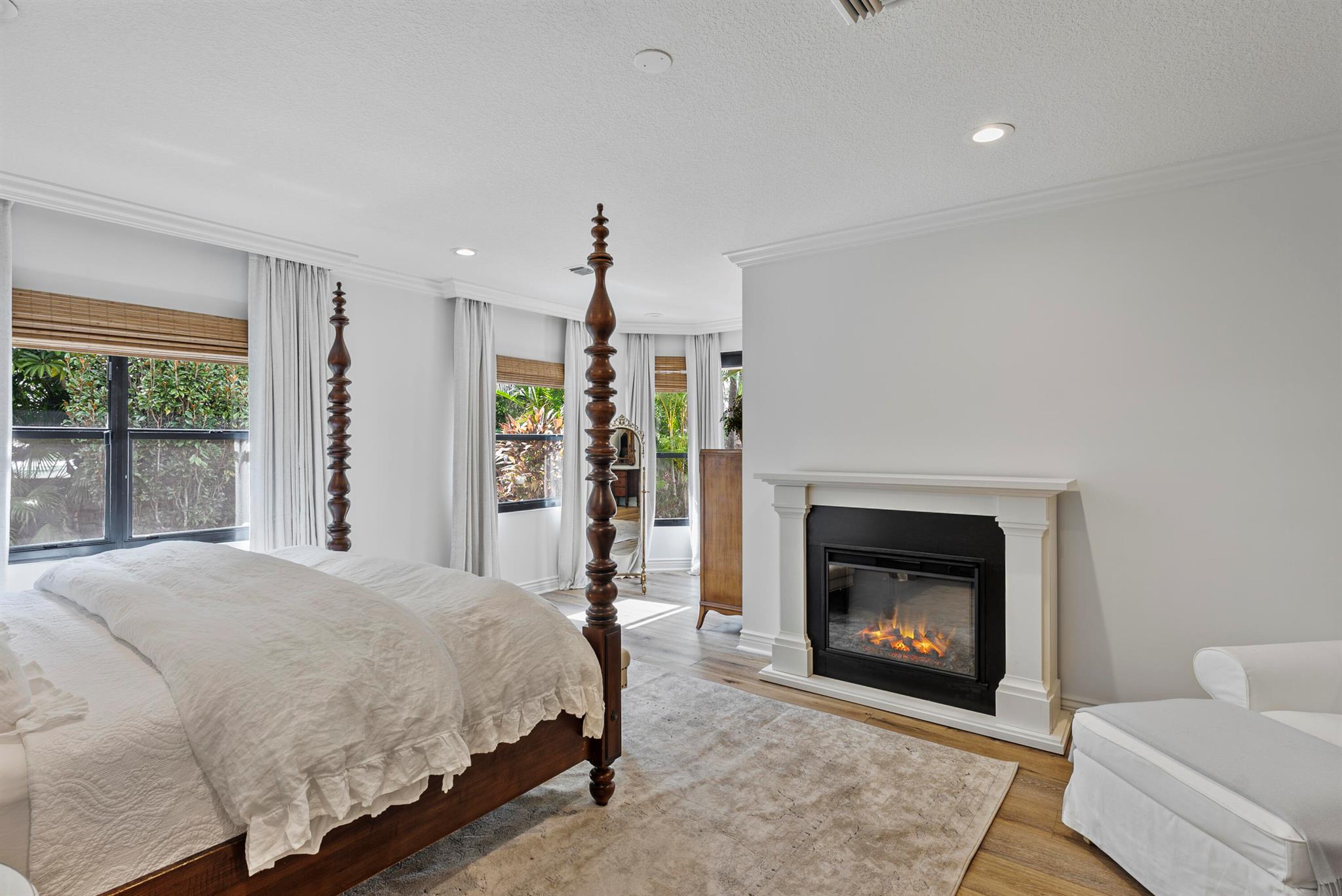 1925 Parkside Circle South Circle S