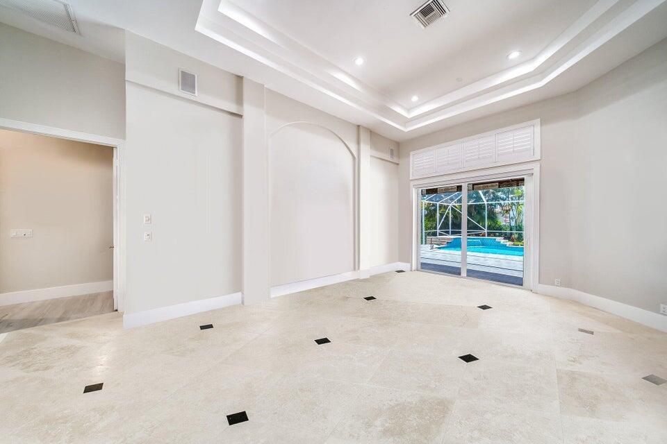 21842 Cypress Palm Court