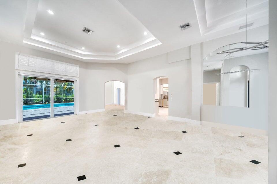 21842 Cypress Palm Court