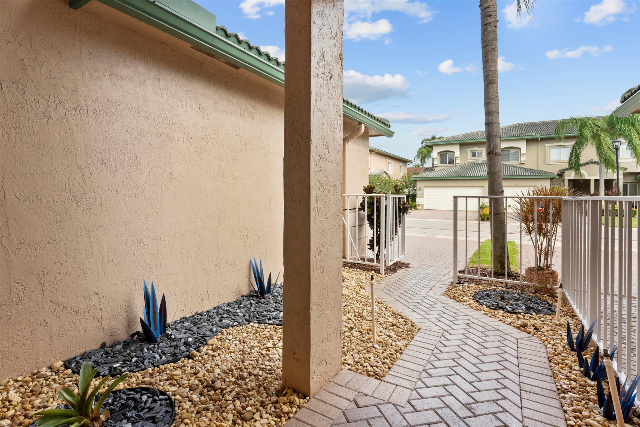 7911 Exeter Boulevard E 103