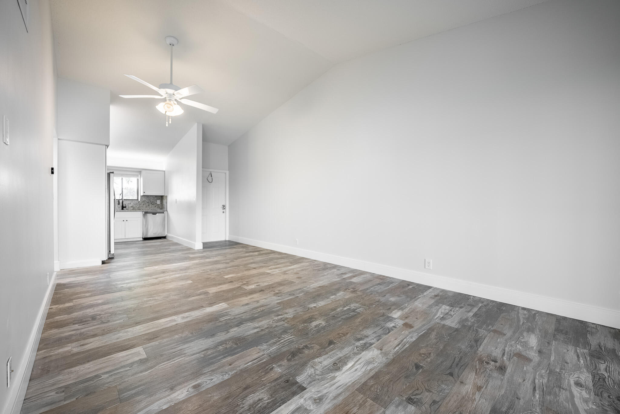 325 Palmwood Place 213