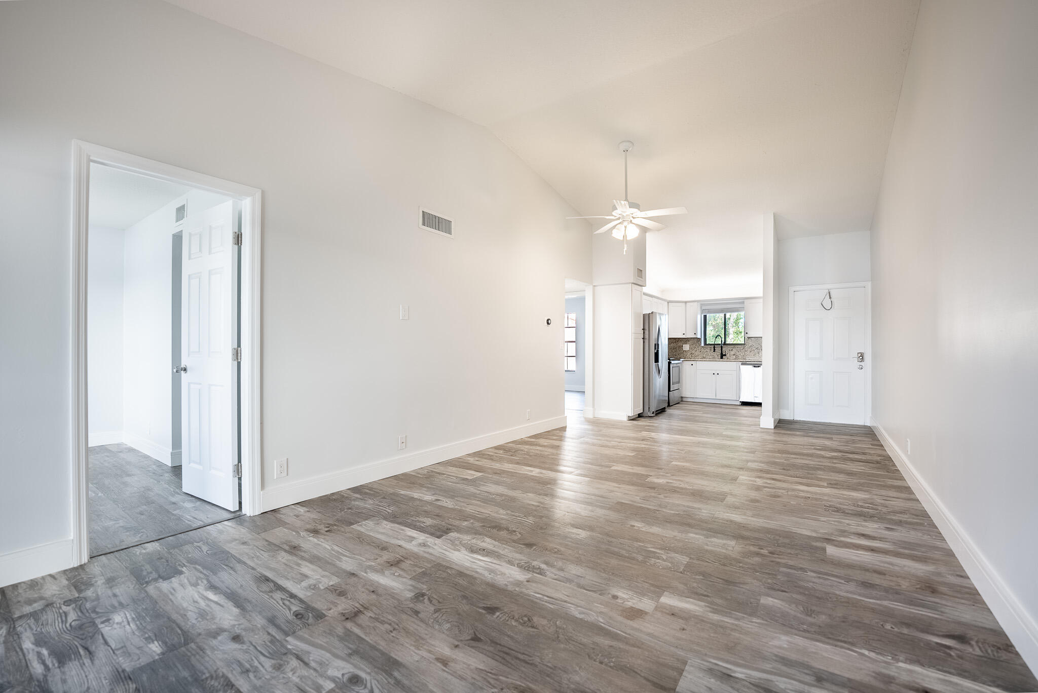 325 Palmwood Place 213