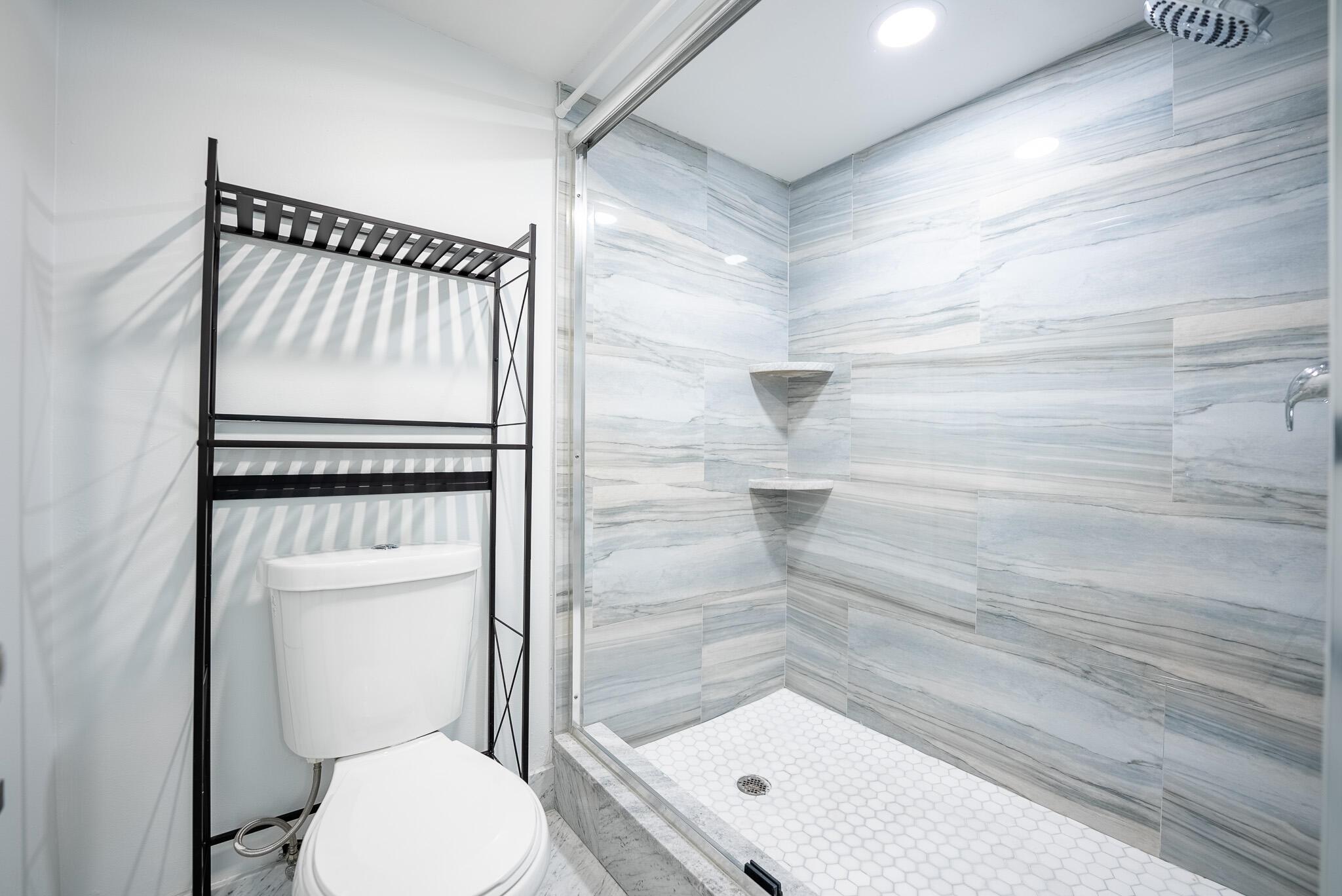 325 Palmwood Place 213