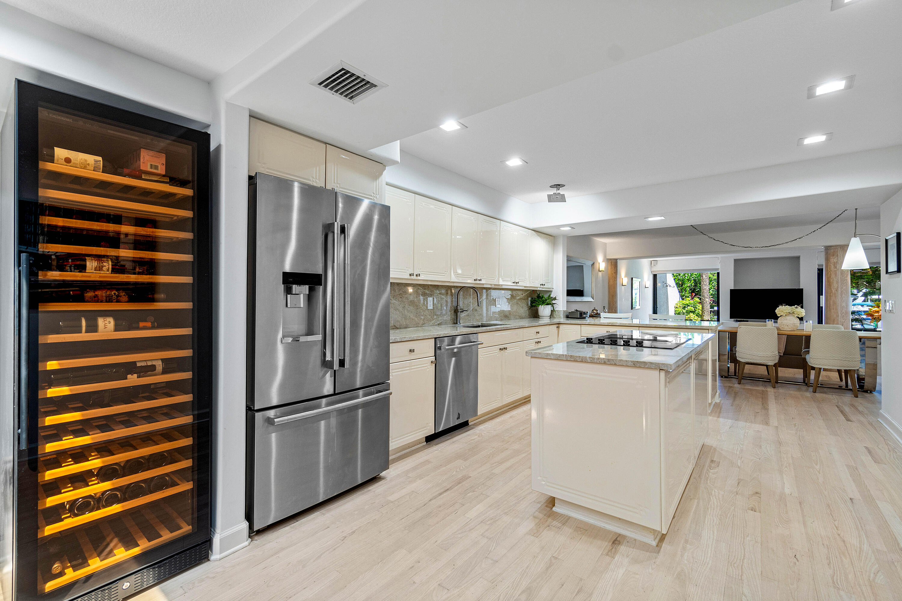 2677 N Ocean Boulevard Th-18-H