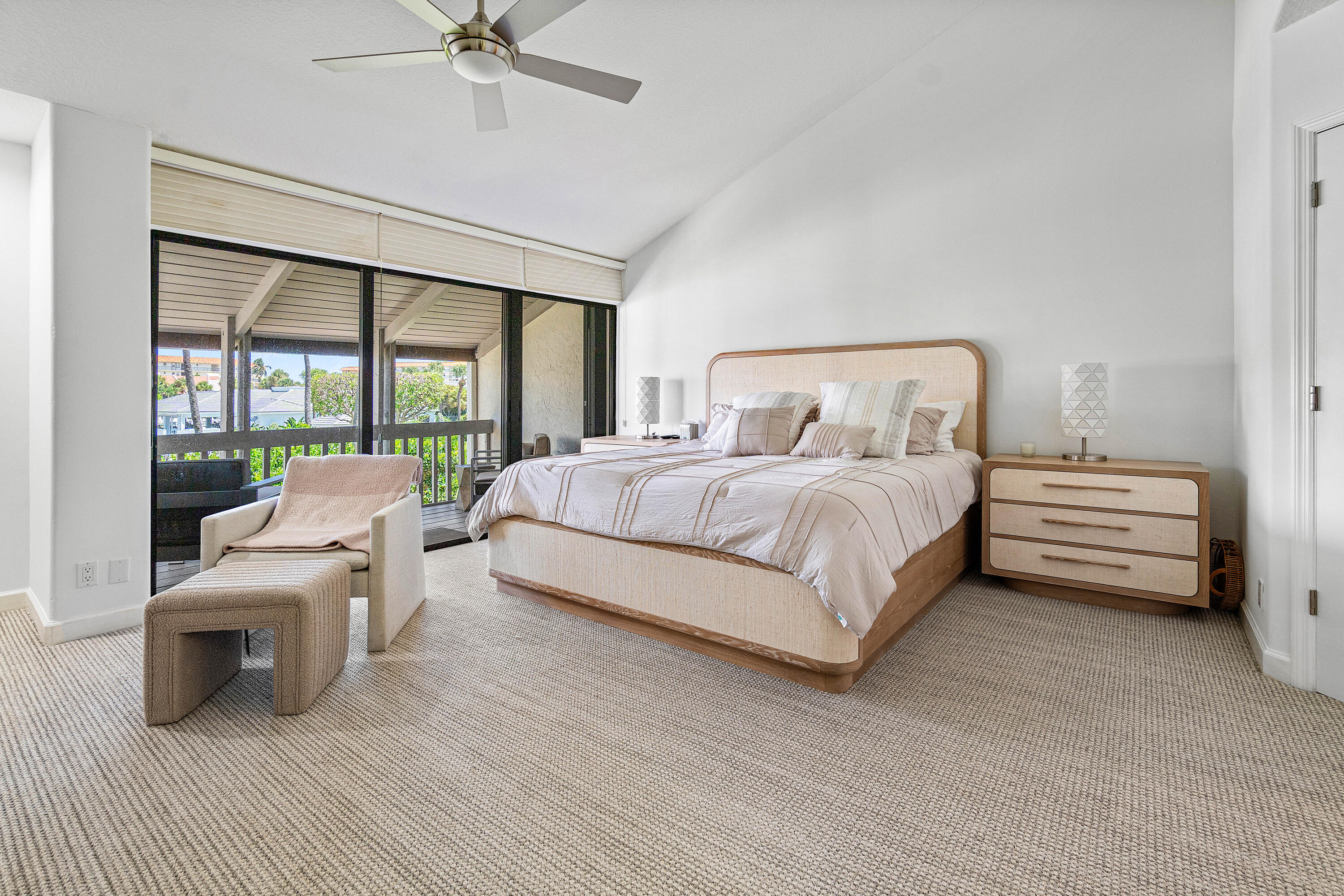 2677 N Ocean Boulevard Th-18-H