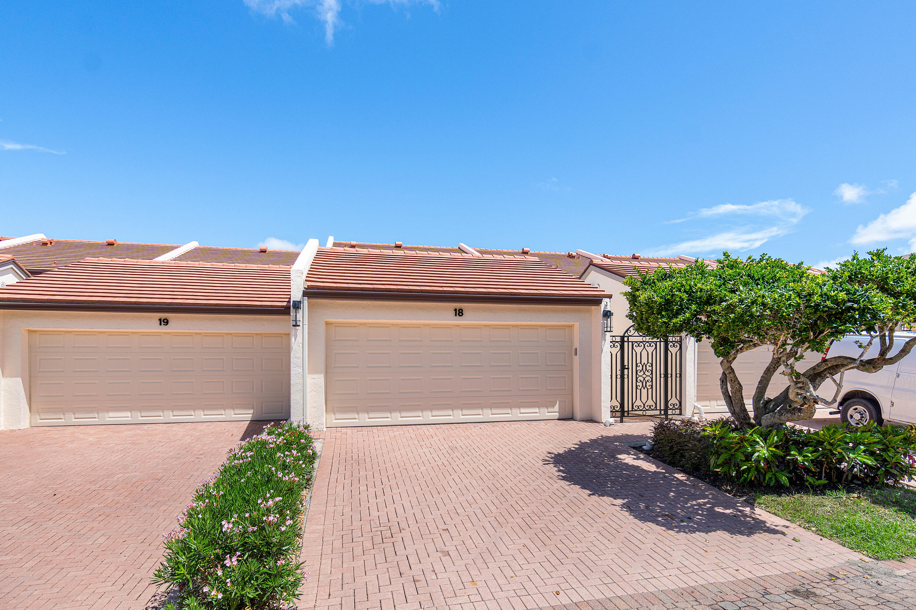 2677 N Ocean Boulevard Th-18-H