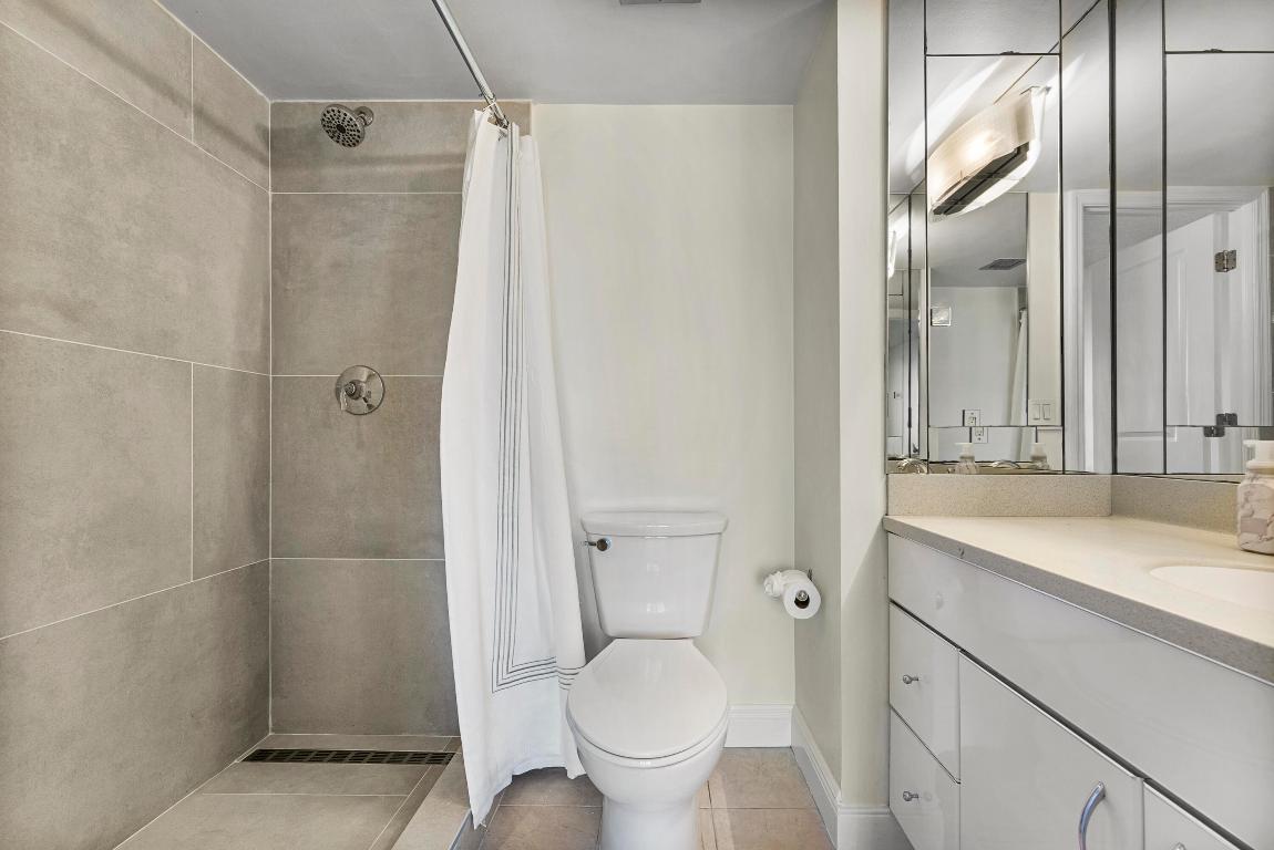 3215 S Ocean Boulevard 504