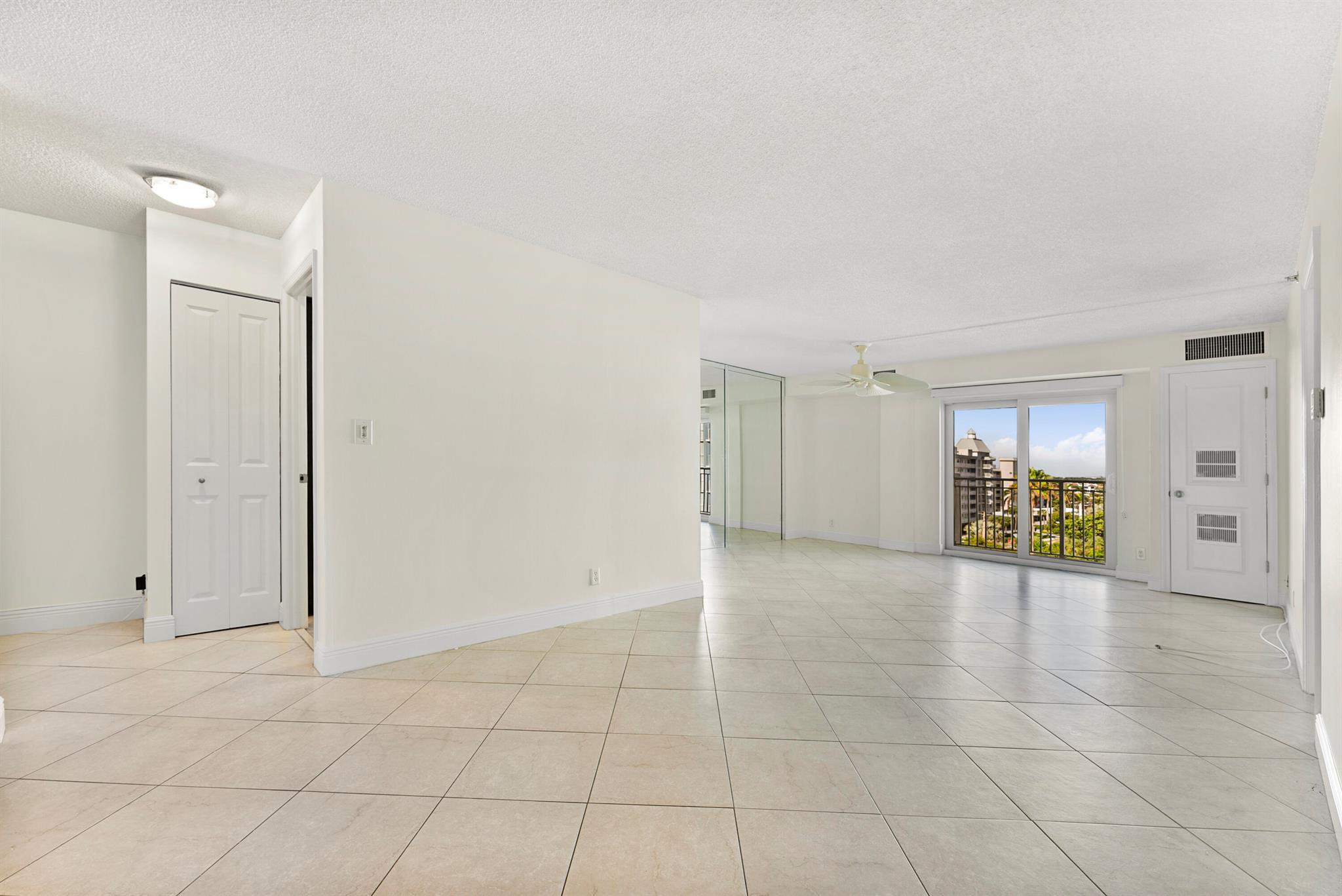3215 S Ocean Boulevard 504
