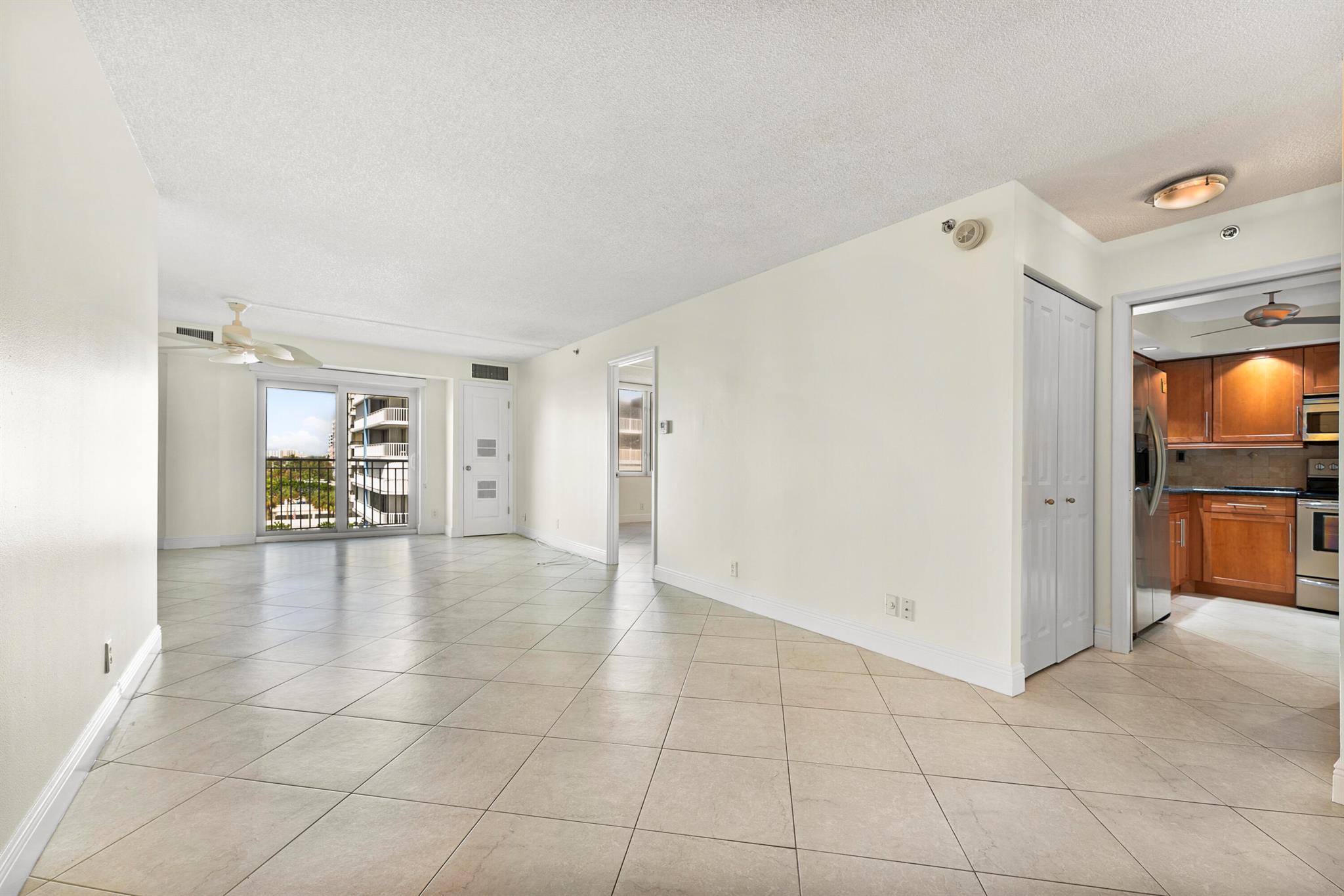 3215 S Ocean Boulevard 504