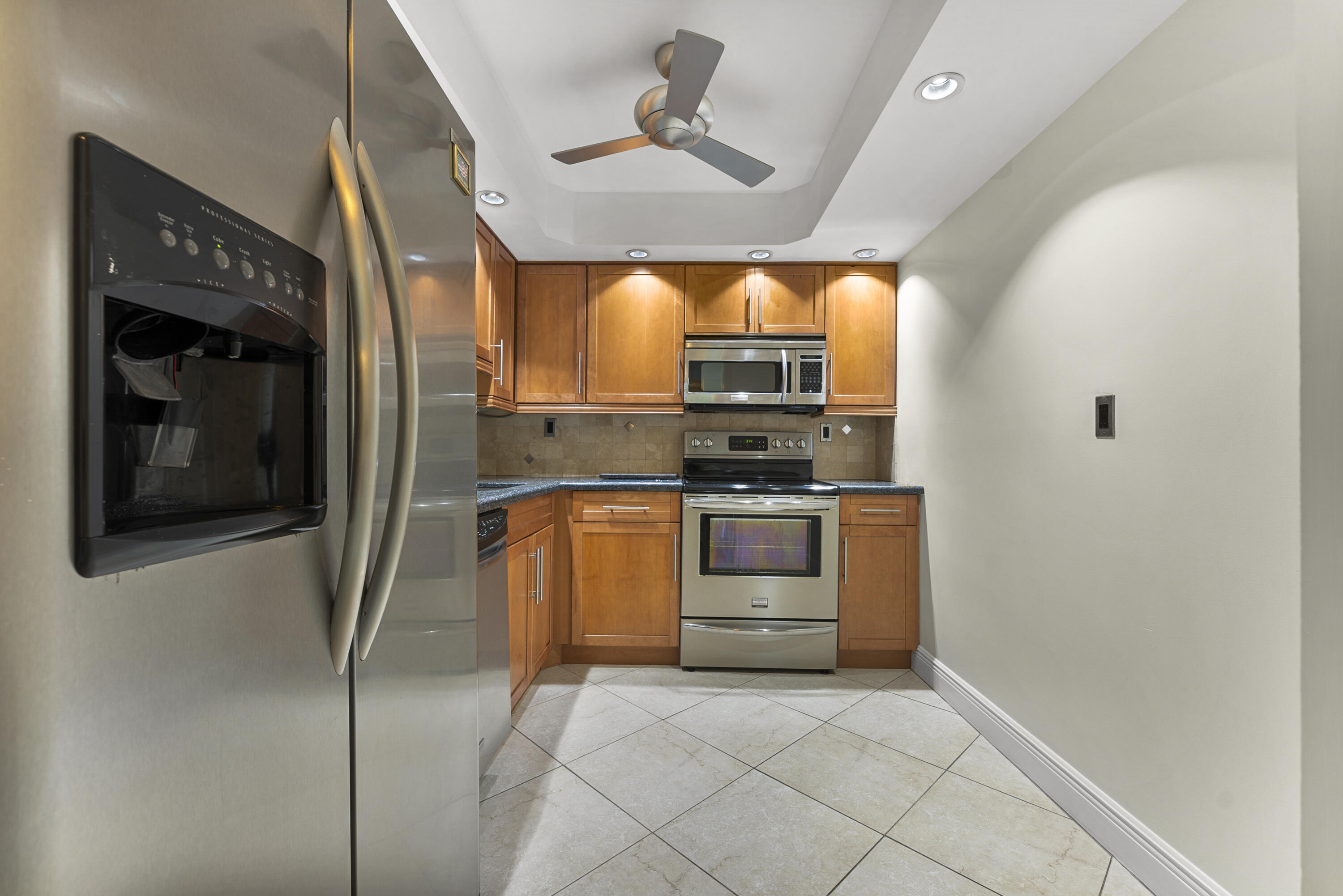 3215 S Ocean Boulevard 504