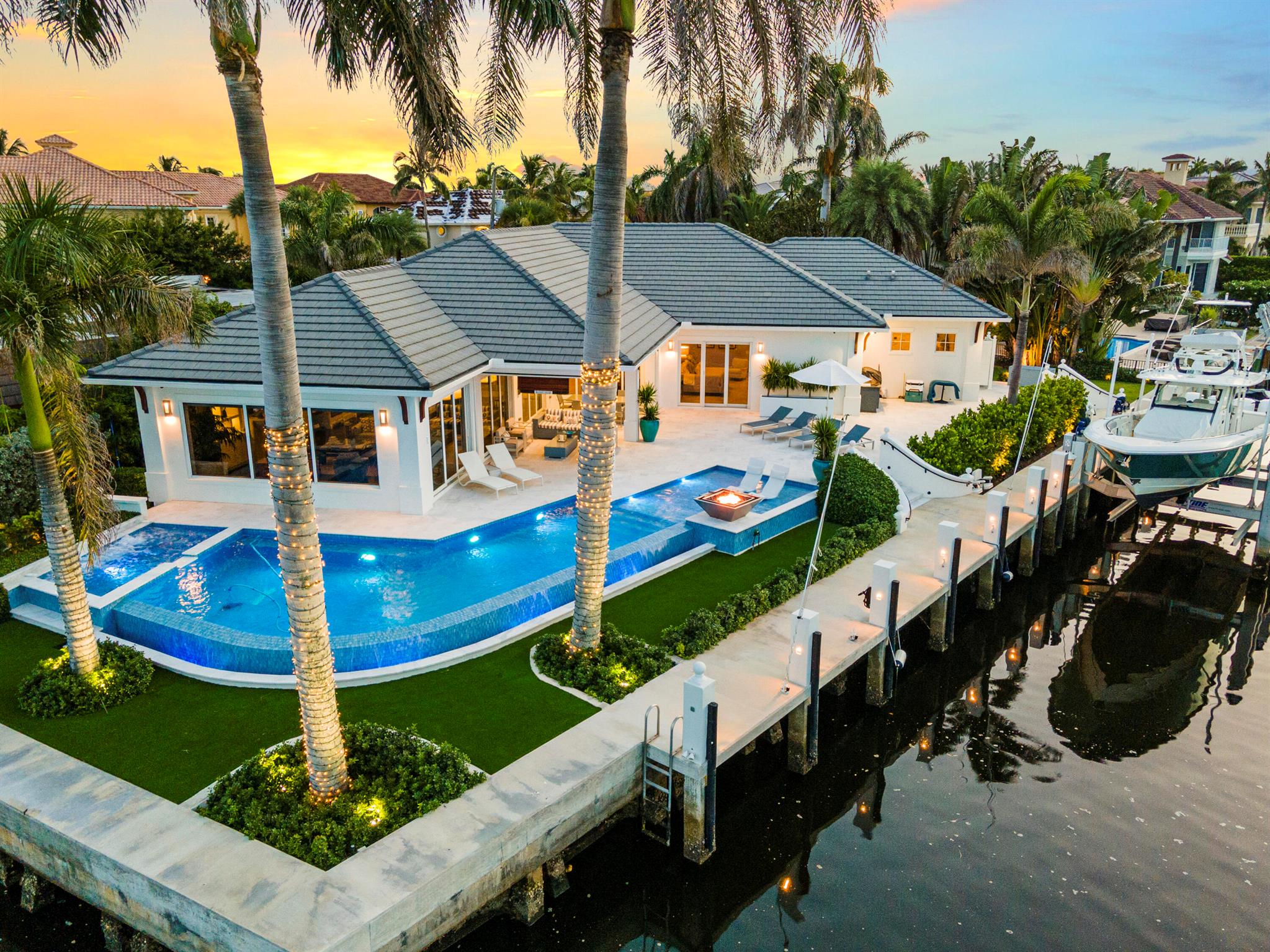 975 Banyan Drive