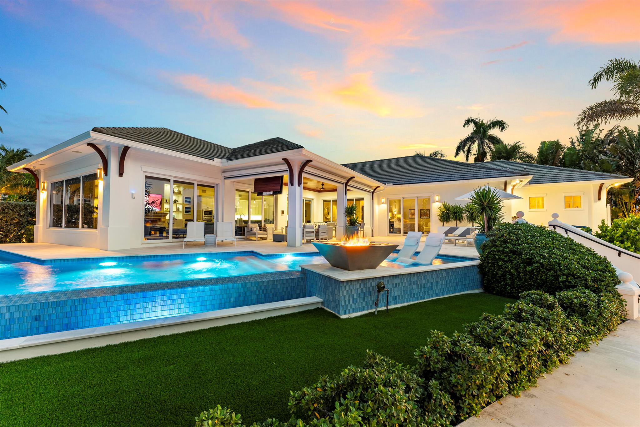 975 Banyan Drive