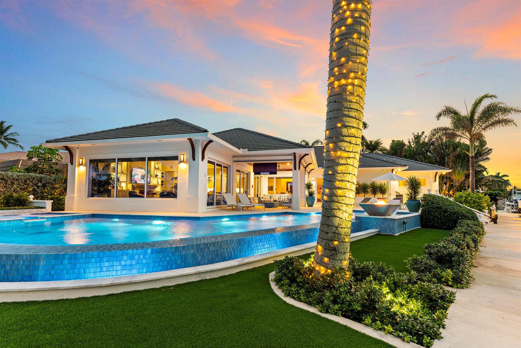 975 Banyan Drive