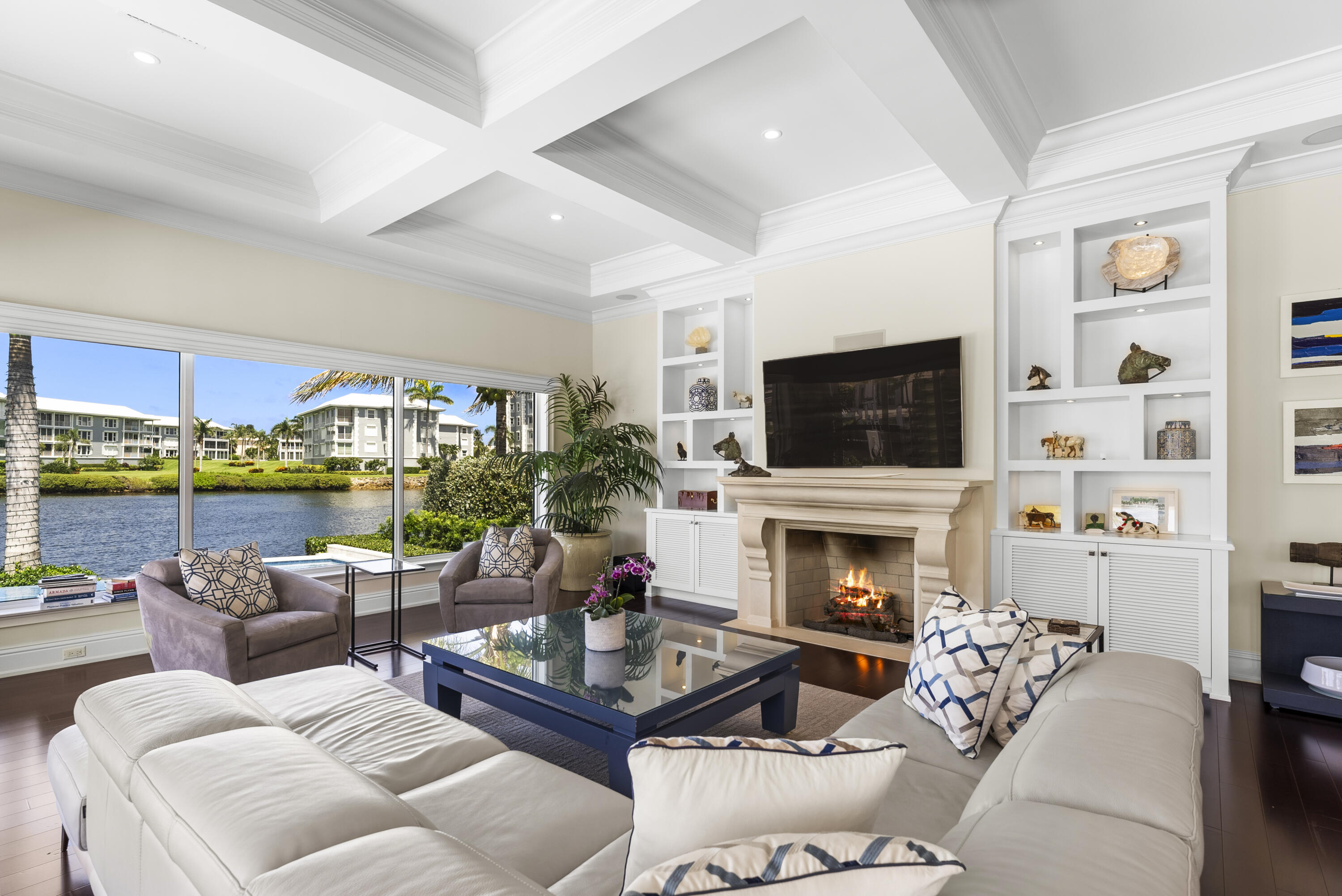 975 Banyan Drive
